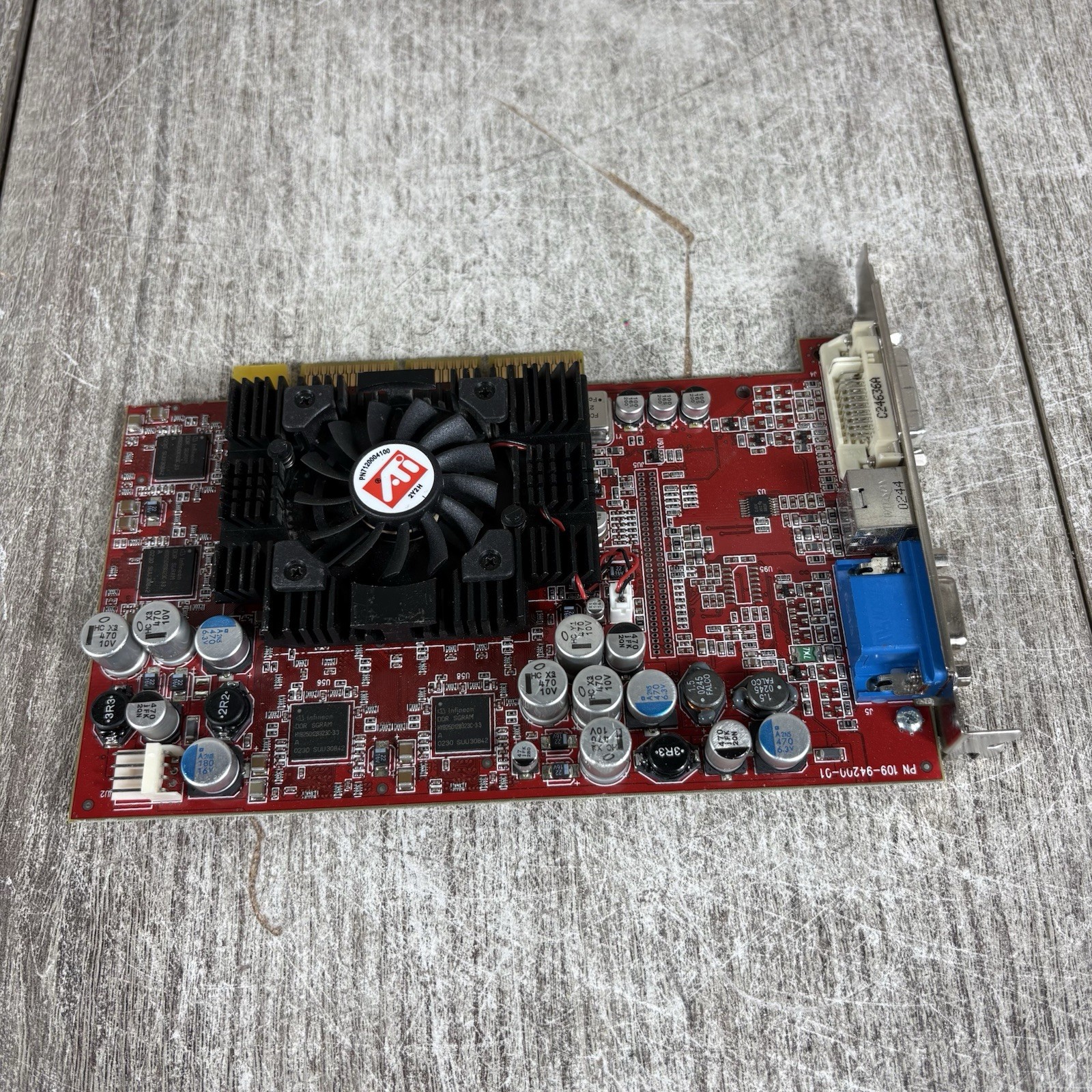Dell ATI Radeon 9700 TX 128MB DDR AGP DVI VGA S-Video Card 07T753