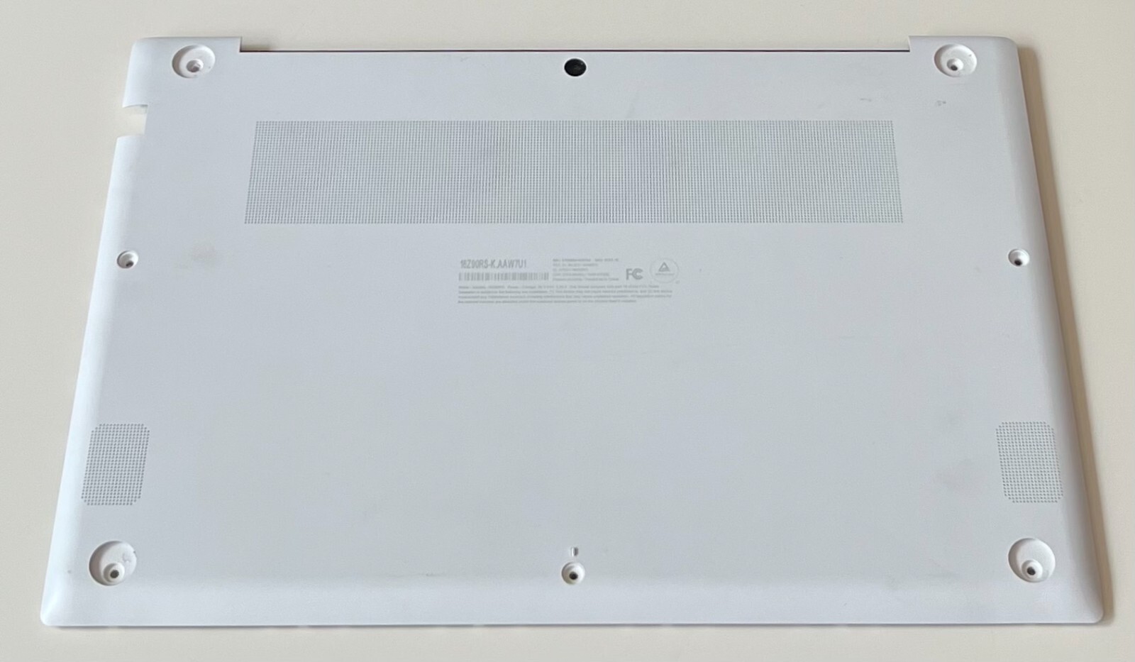LG Gram 16Z90RS-K.AAW7U1 16" Bottom Cover Base Case Dynamic White Genuine Part