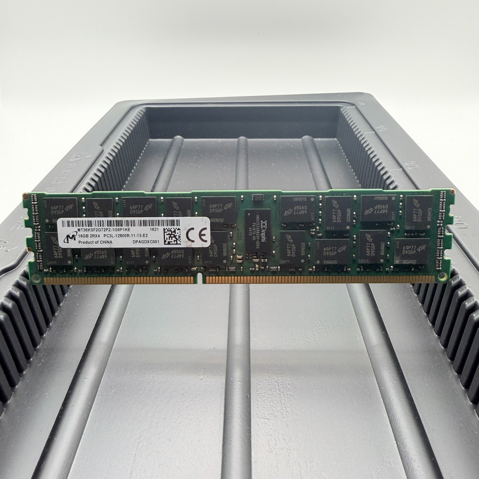Micron 32GB (4x8GB) Server Memory PC3-12800R MT36JSF1G72PZ