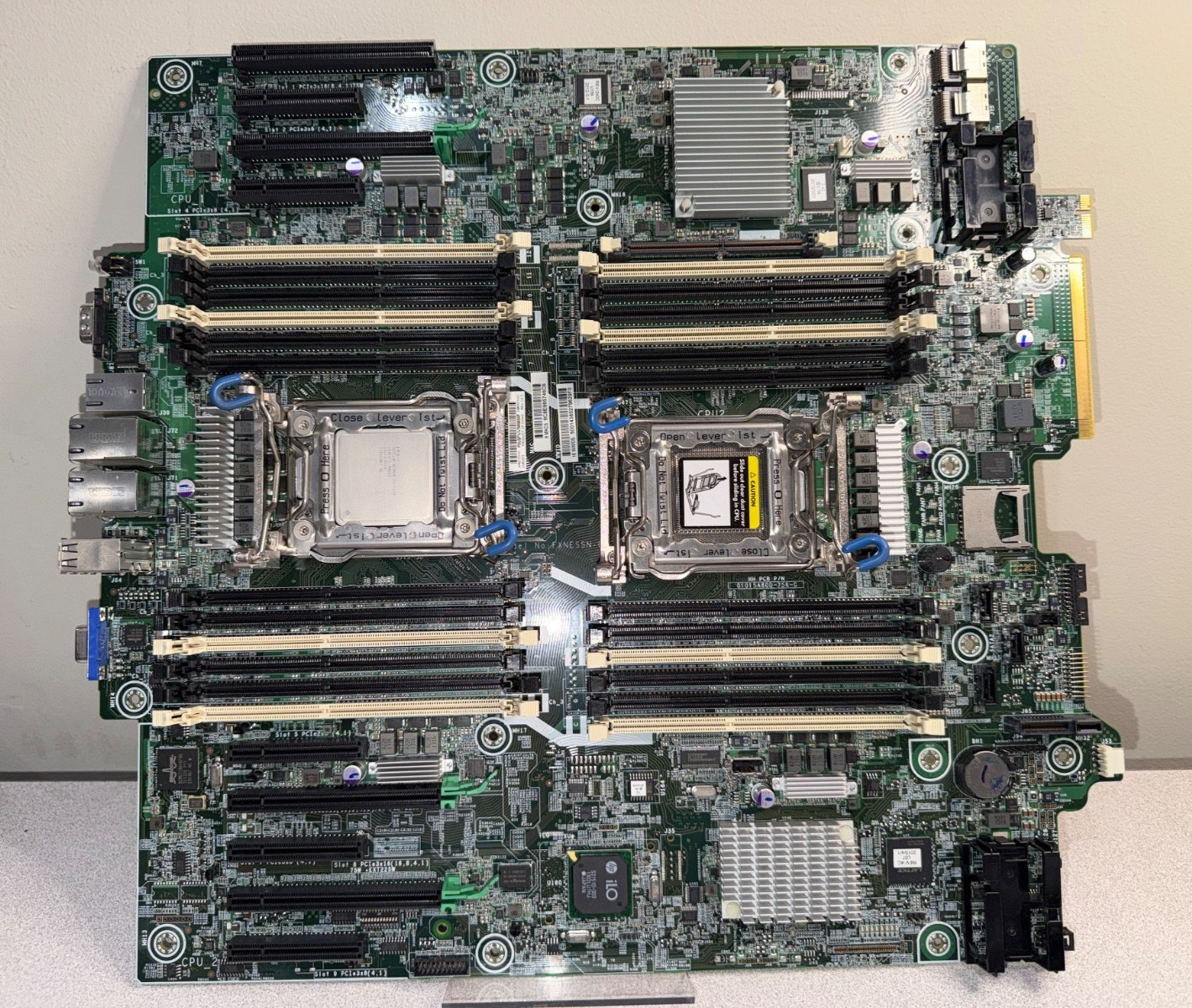 HP 667253-001 ML350p Gen8 System Board 635678-002 w/CPU TESTED