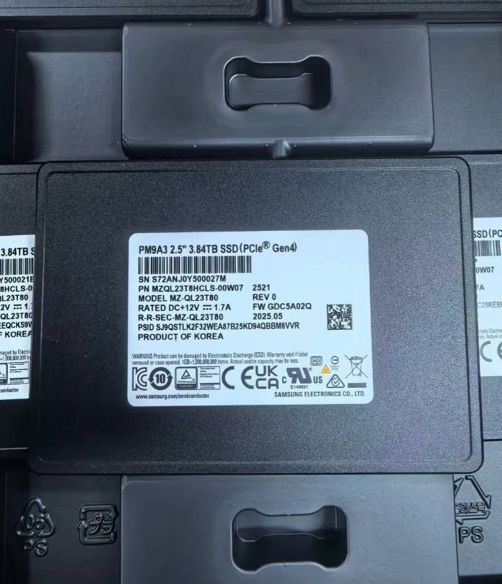SAMSUNG PM9A3 3.84TB U2 PCIe 4.0 2.5" Gen4 SSD MZ-QL23T80 MZQL23T8HCLS-00W07