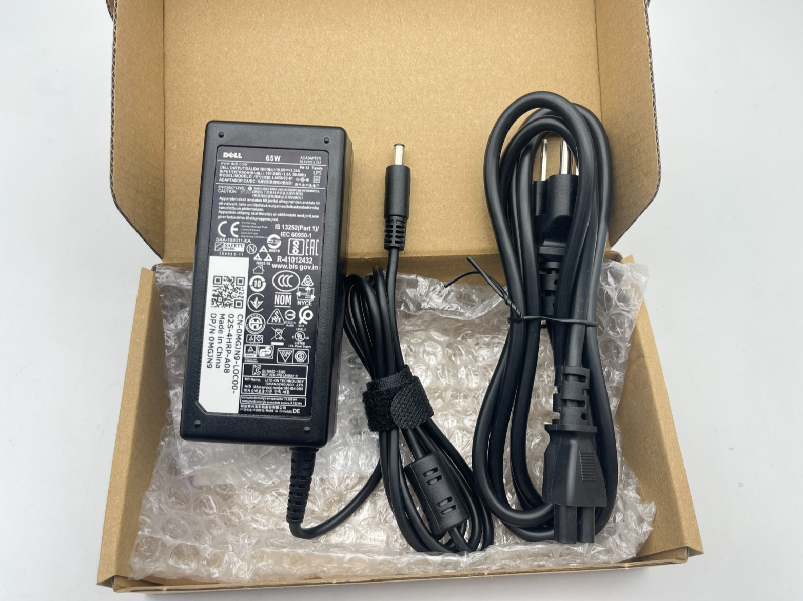 Genuine 65W Charger For Dell Latitude 3320 3330 3340 3420 3440 3520 3540 4.5*3.0