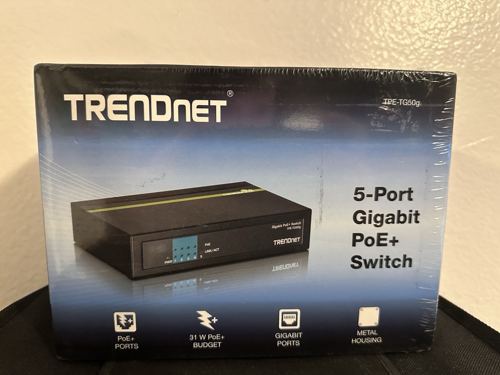 TRENDnet TPE-TG50g 5-Port Gigabit PoE+ Switch - NEW in box