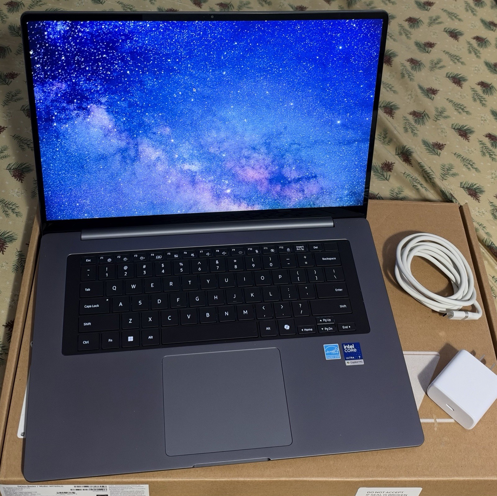 Samsung Galaxy Book 6 16 lnch Touch Intel Ultra 7 355 16GB Ram 512GB SSD Mint