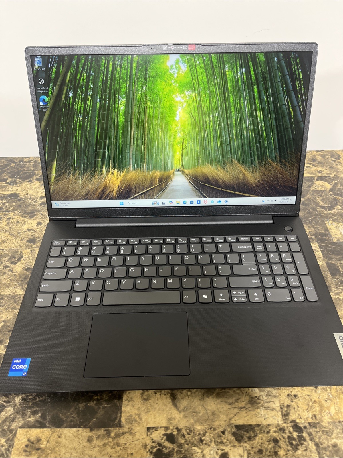 Lenovo V15 G5 IRL 15.5" Intel 7 2.4Ghz 16GB RAM 1TB NVMe 83HFA08GUS Windows 11 H