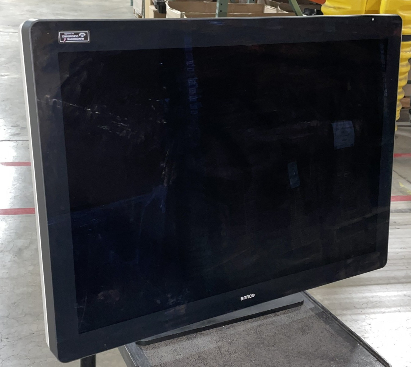 Barco MDMC-12133 Coronis Uniti 33-inch Monitor, with power adapter