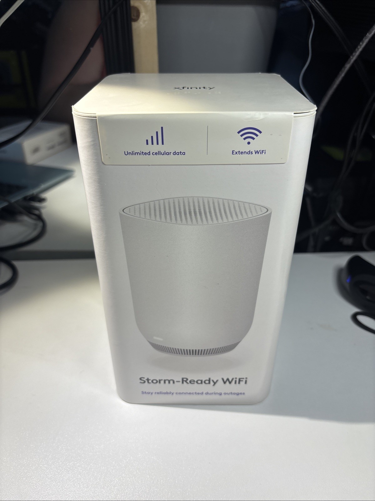 Xfinity 306855 Storm-Ready Wifi Extender 8 Internal Antennas Support: Sealed