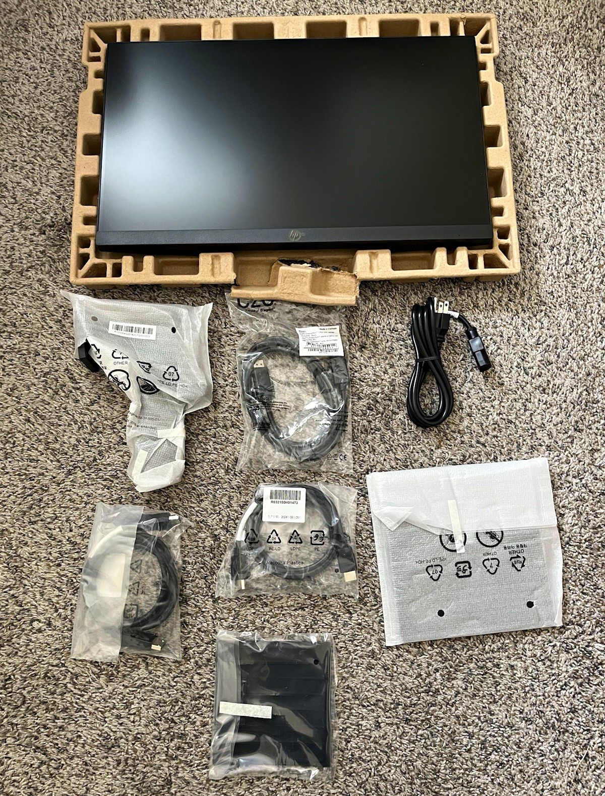 HP P22h G5 21.5" FHD 1920x1080 60Hz HDMI DP VGA Widescreen Black