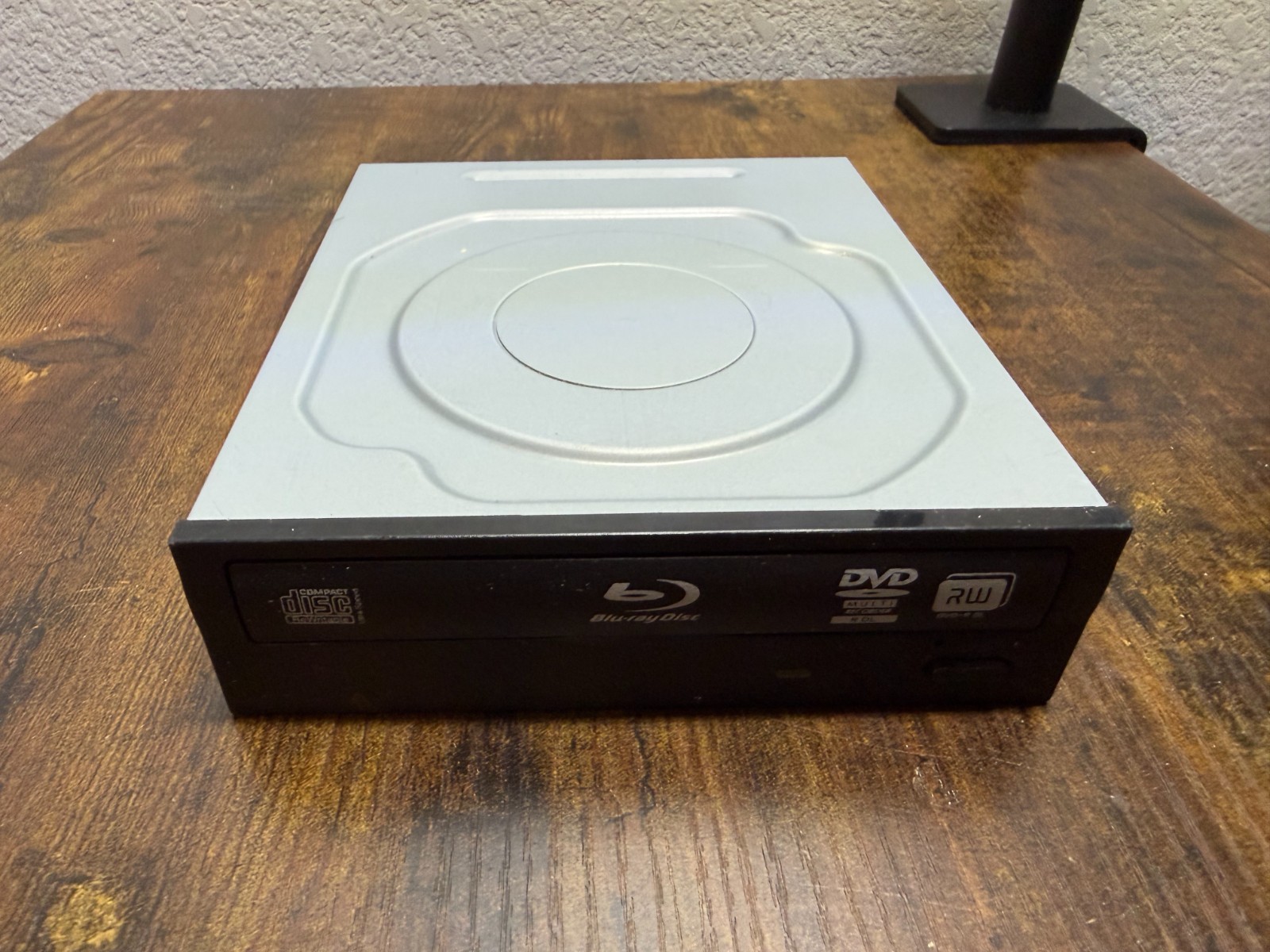 Lite-On iHBS112-04 Internal SATA Blu-ray Disc Rewriter