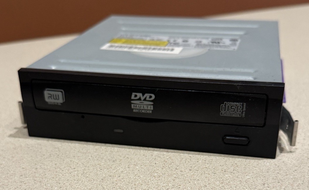 Lite-On LH-20A1S SATA DVD/CD Rewritable Drive - ￼ Tested & Working w/Brackets
