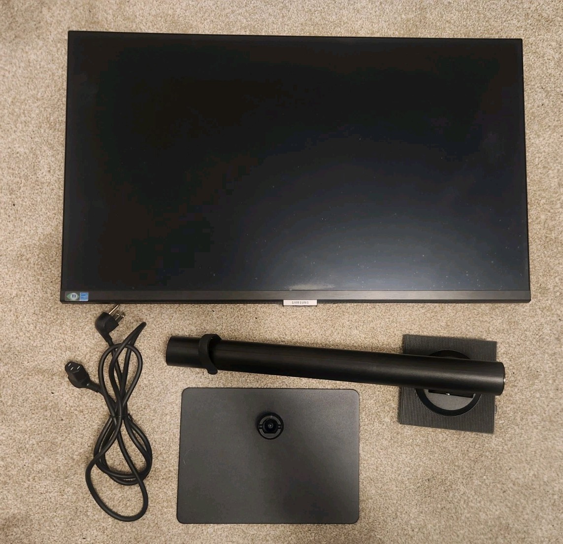 Samsung 27" ViewFinity S8 (S80D) 4K UHD HDR10 IPS Monitor S27D804EAN - Black