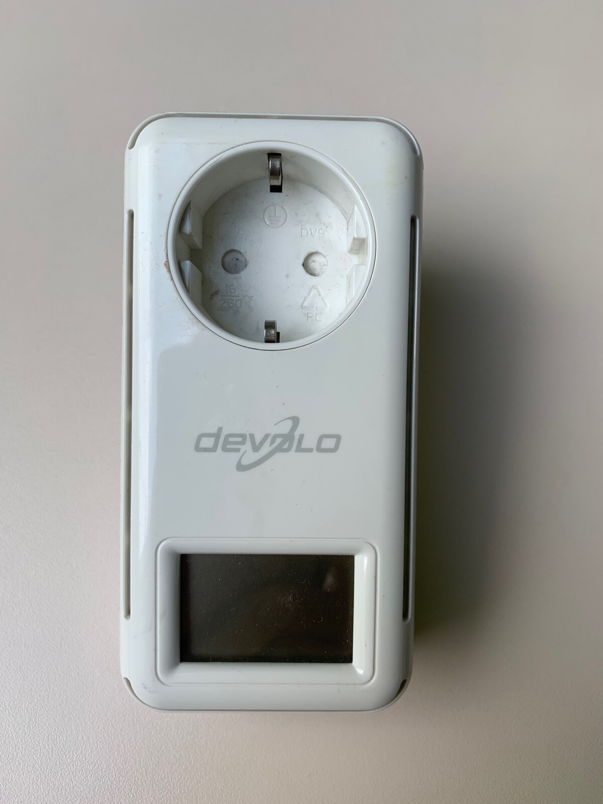 Devolo dLAN Adapter 200 AV Smart + with LCD Status Display 200 Mbits White Used