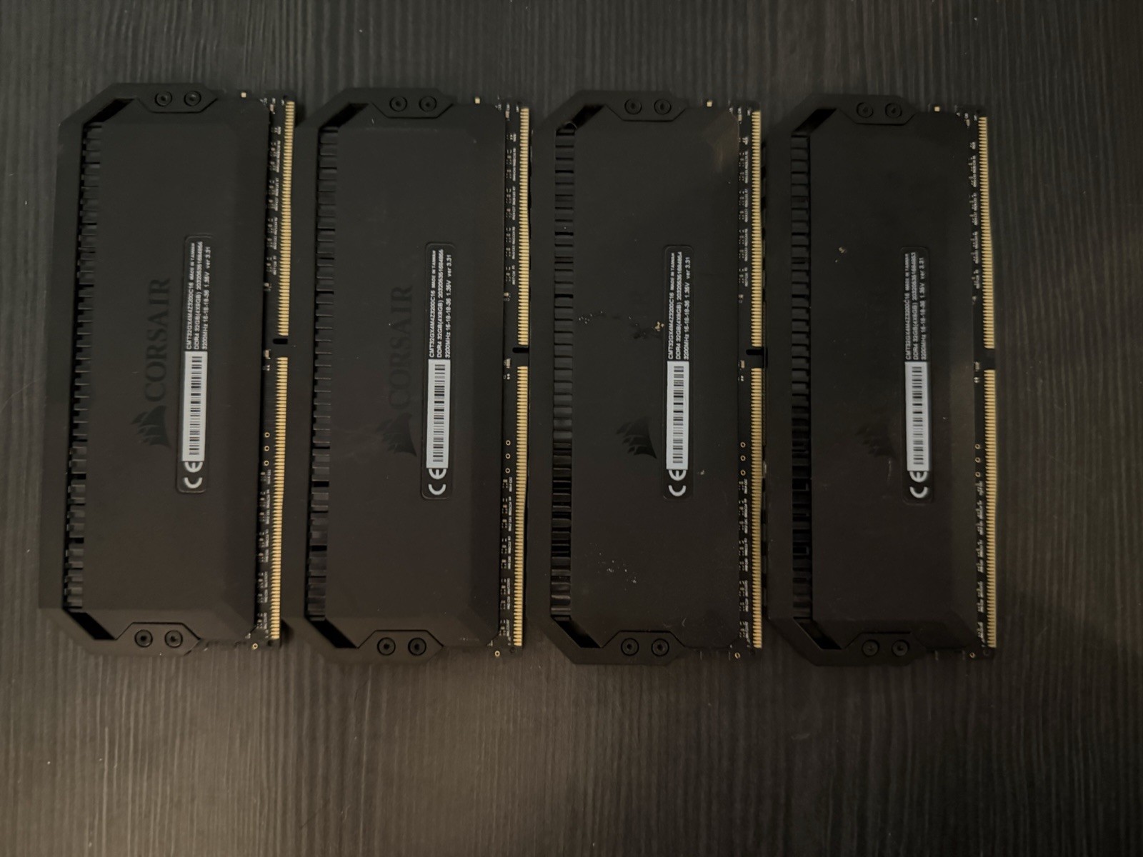 Corsair Dominator Platinum 32gb (4 x 8gb) PC4-25600 (DDR4-3200) Memory