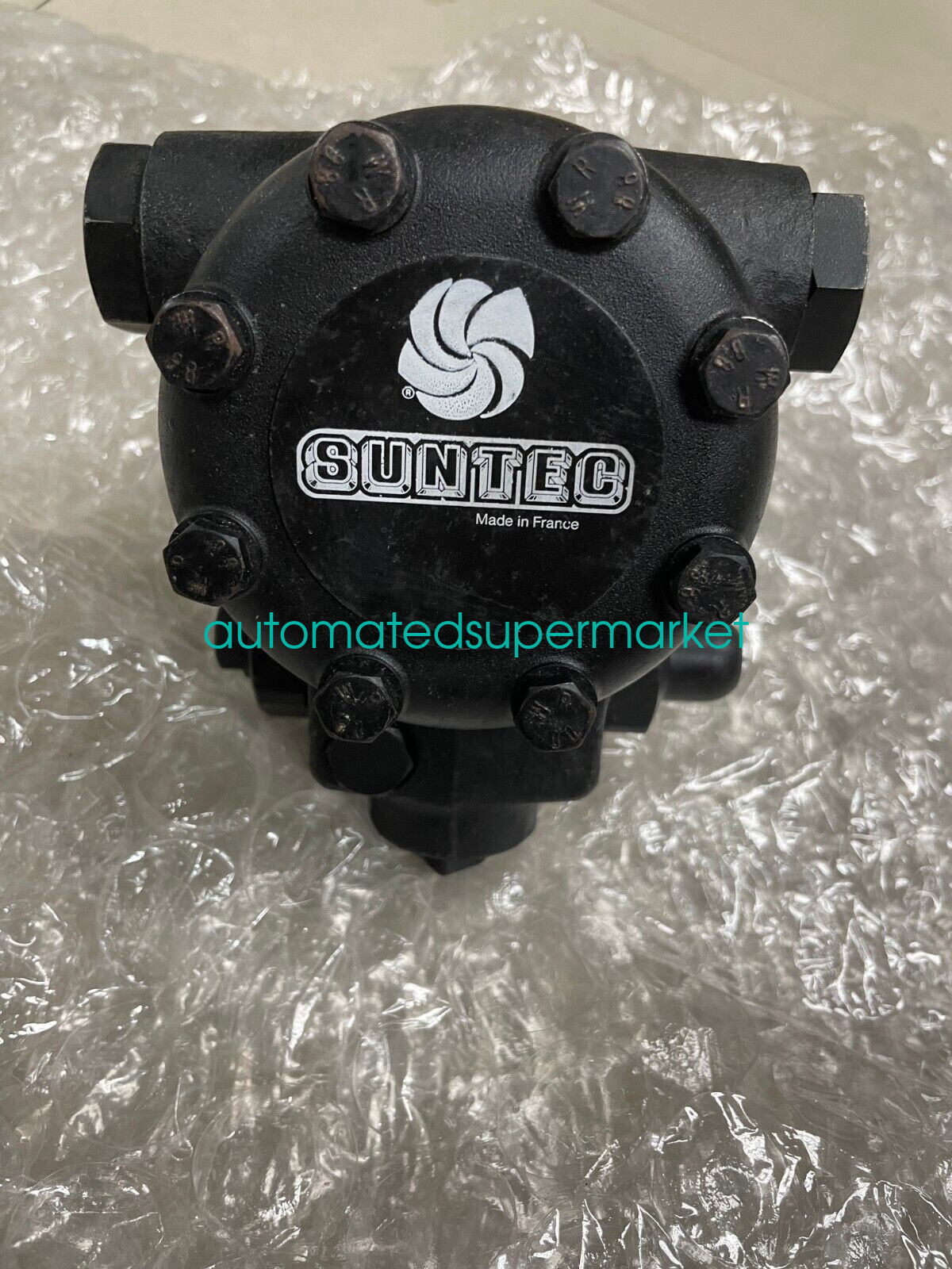 1PC NEW SUNTEC oil pump J7CAC 1001  4P Shipping by DHL/FedEX