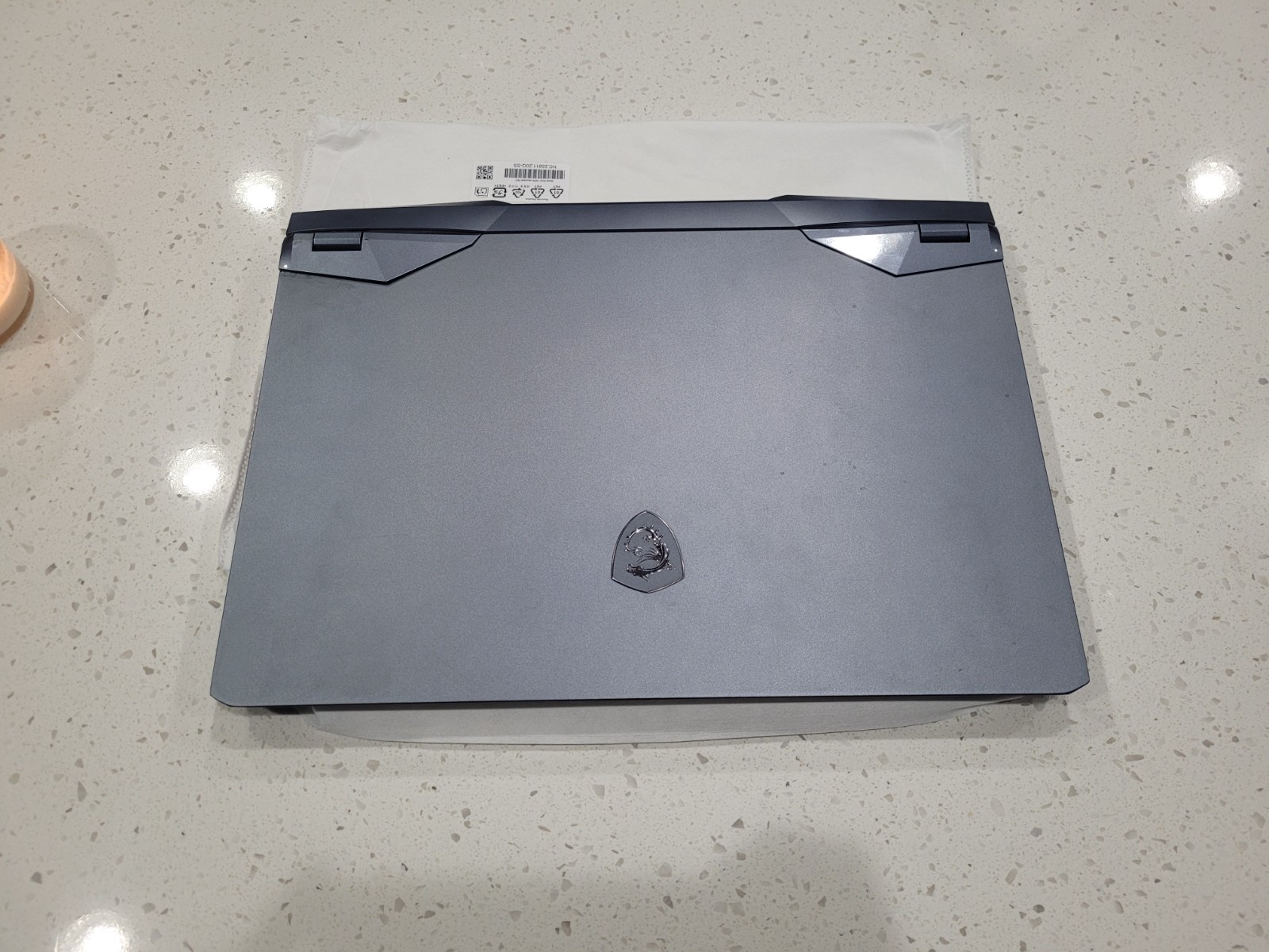 MSI GE76 Raider 12UGS 17.3" - FOR PARTS-Faulty dGPU/iGPU Works-NO RAM/NO SSD