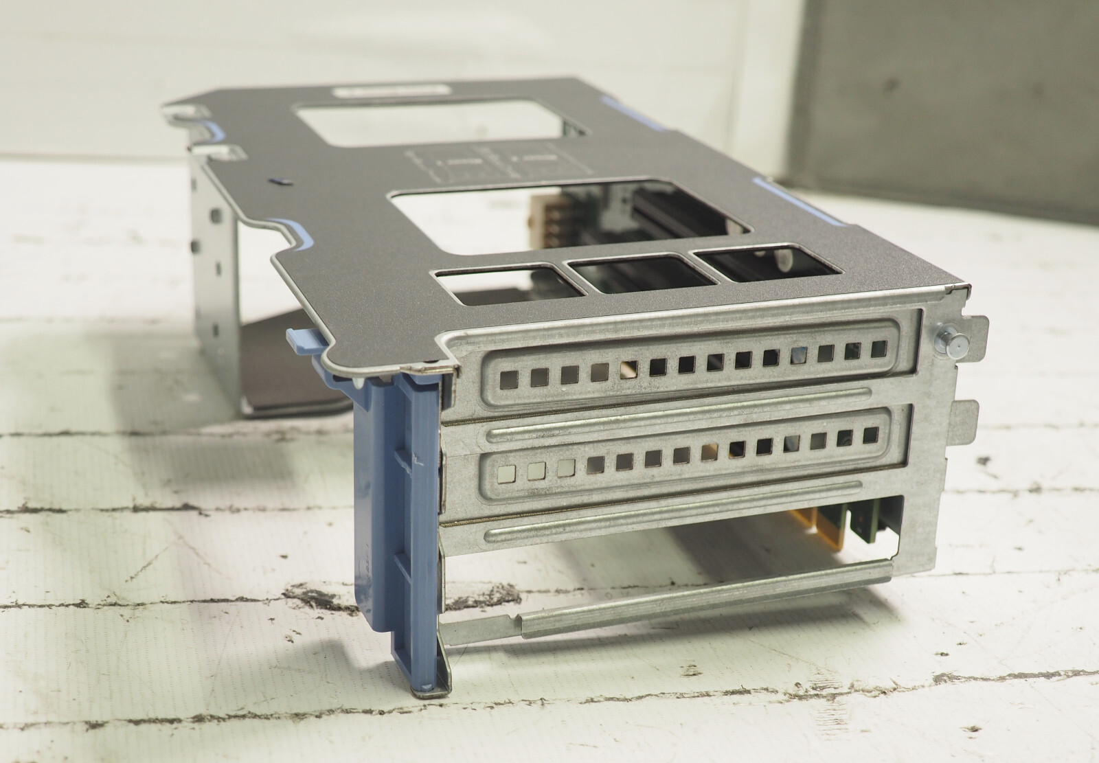CISCO UCSC-PCI-2-C240M4 RISER CARD 3-SLOT 2U-RISER 2  WITH CAGE GPU READY