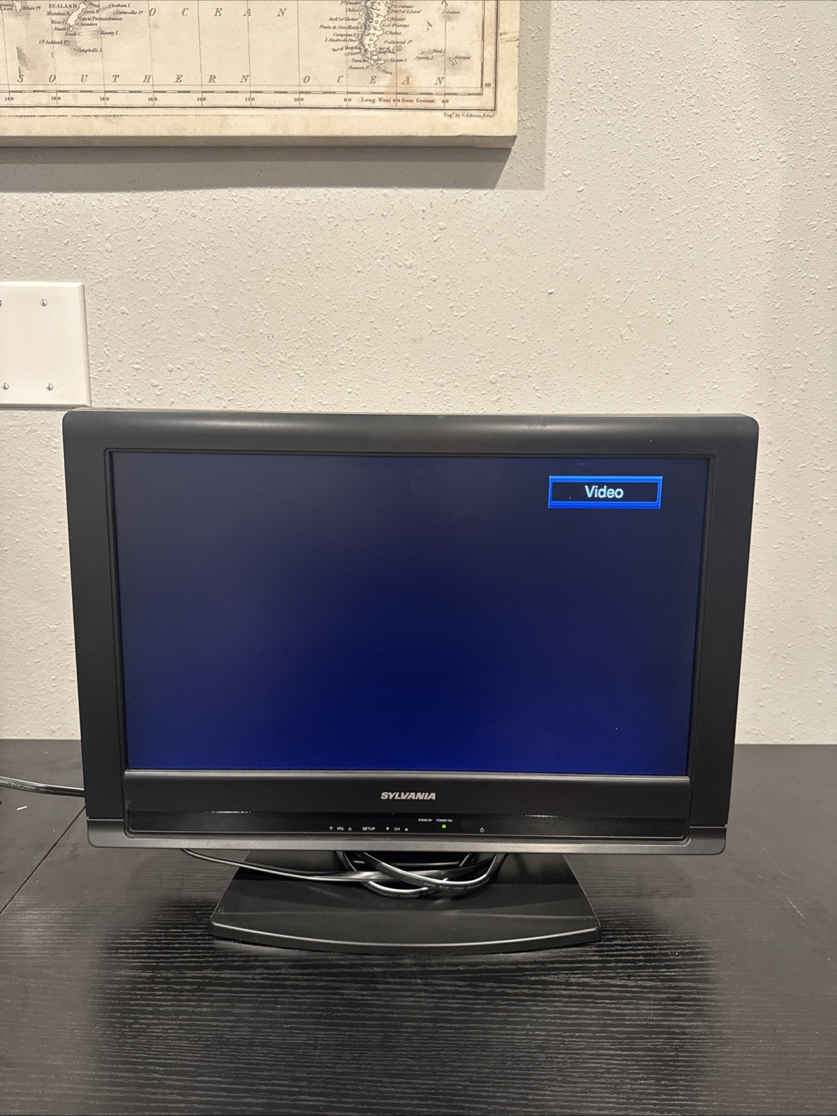 HD LCD Television, Sylvania LC195SLX , 19" HDMI 720p USB,  (No Remote)