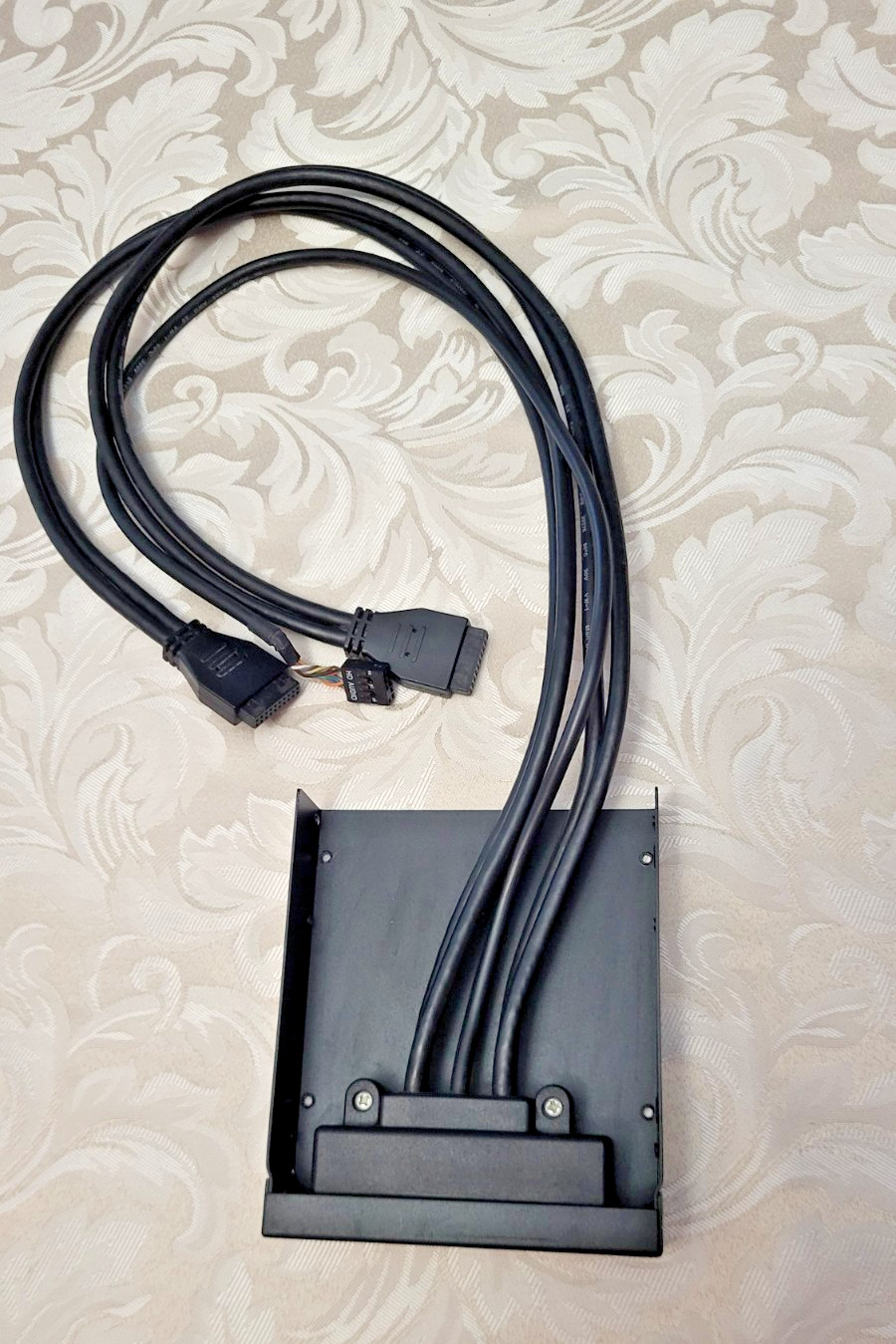 SilverStone FP32B-E 3.5" Bay Front Panel Expansion Hub-4xUSB3.0/2x Audio Ports