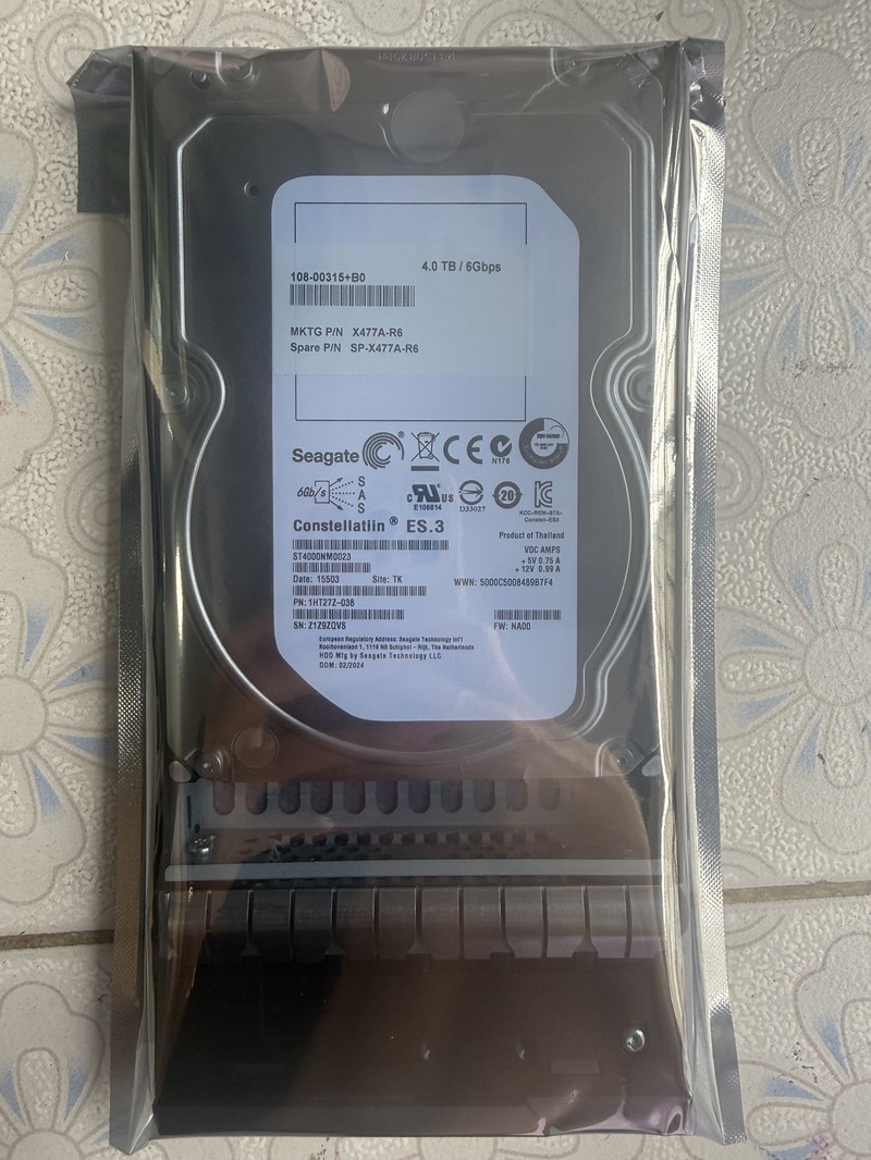 NETAPP X477A-R6 4TB SAS 7.2K RPM HARD DRIVE 108-00315 DS4246 DS4243 X477A