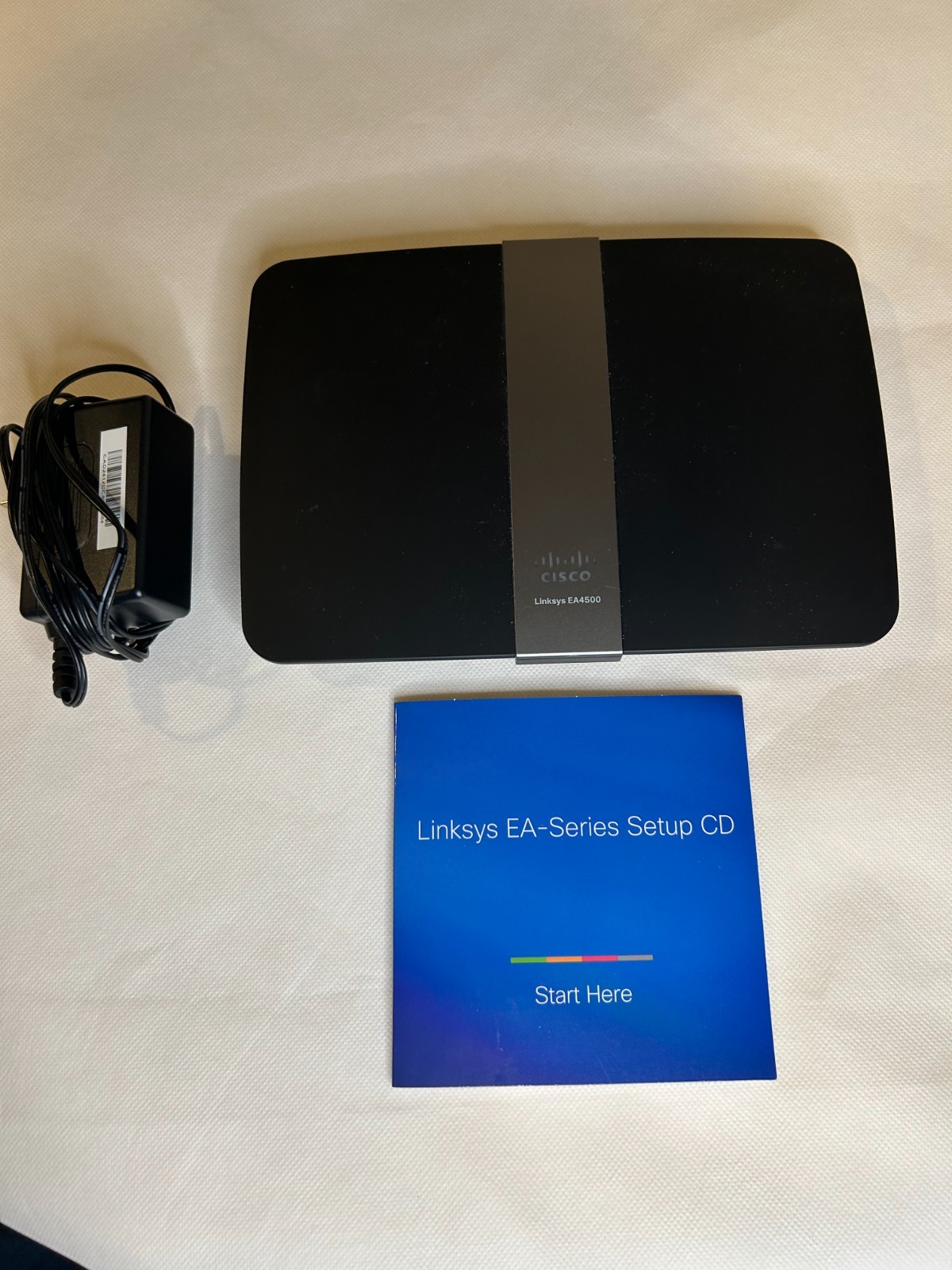 Cisco Linksys EA4500 N900 Dual Band Wi-Fi Wireless Router