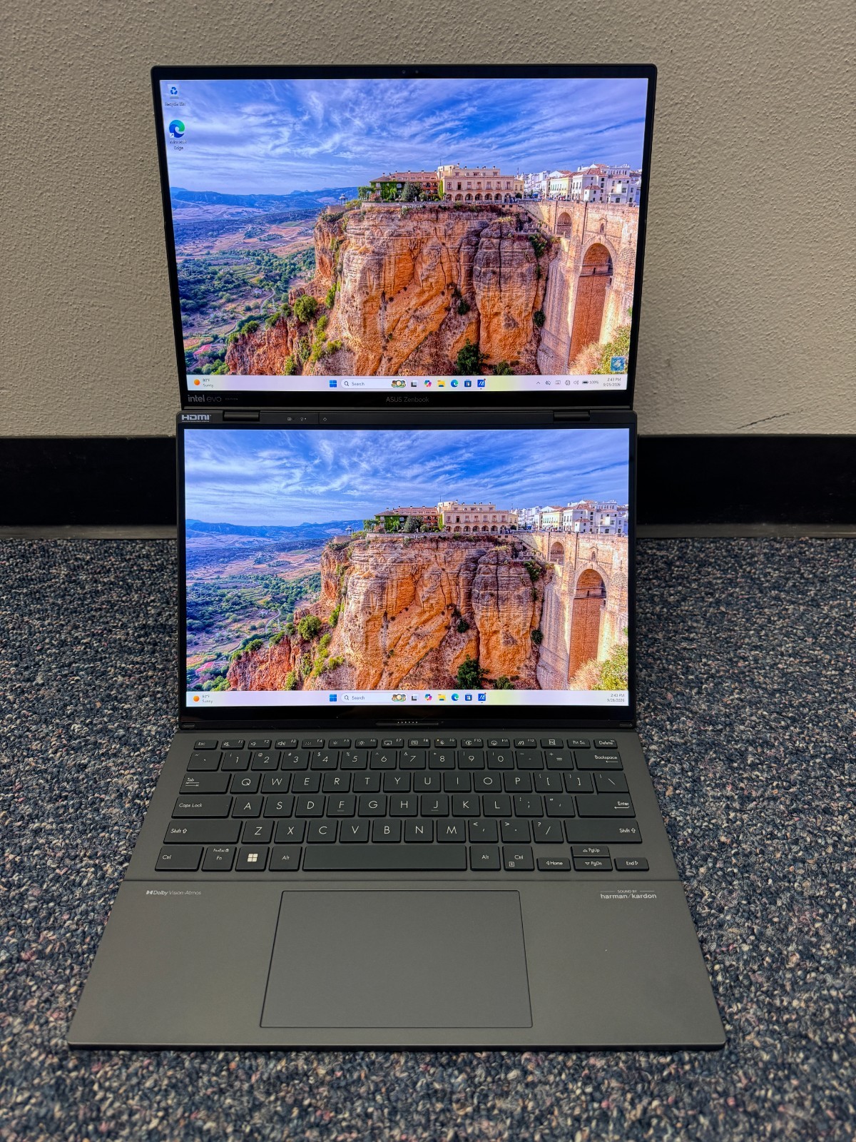ASUS Zenbook DUO UX8406MA 14" OLED 120Hz  ULTRA 9 185H 1TB SSD 32GB Grade B+