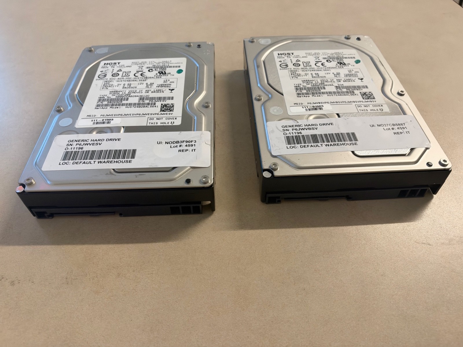 Lot of 2 HITACHI HUS724020ALS641 0B26928 2TB 7.2K 6G 3.5" LFF SAS HARD DRIVE