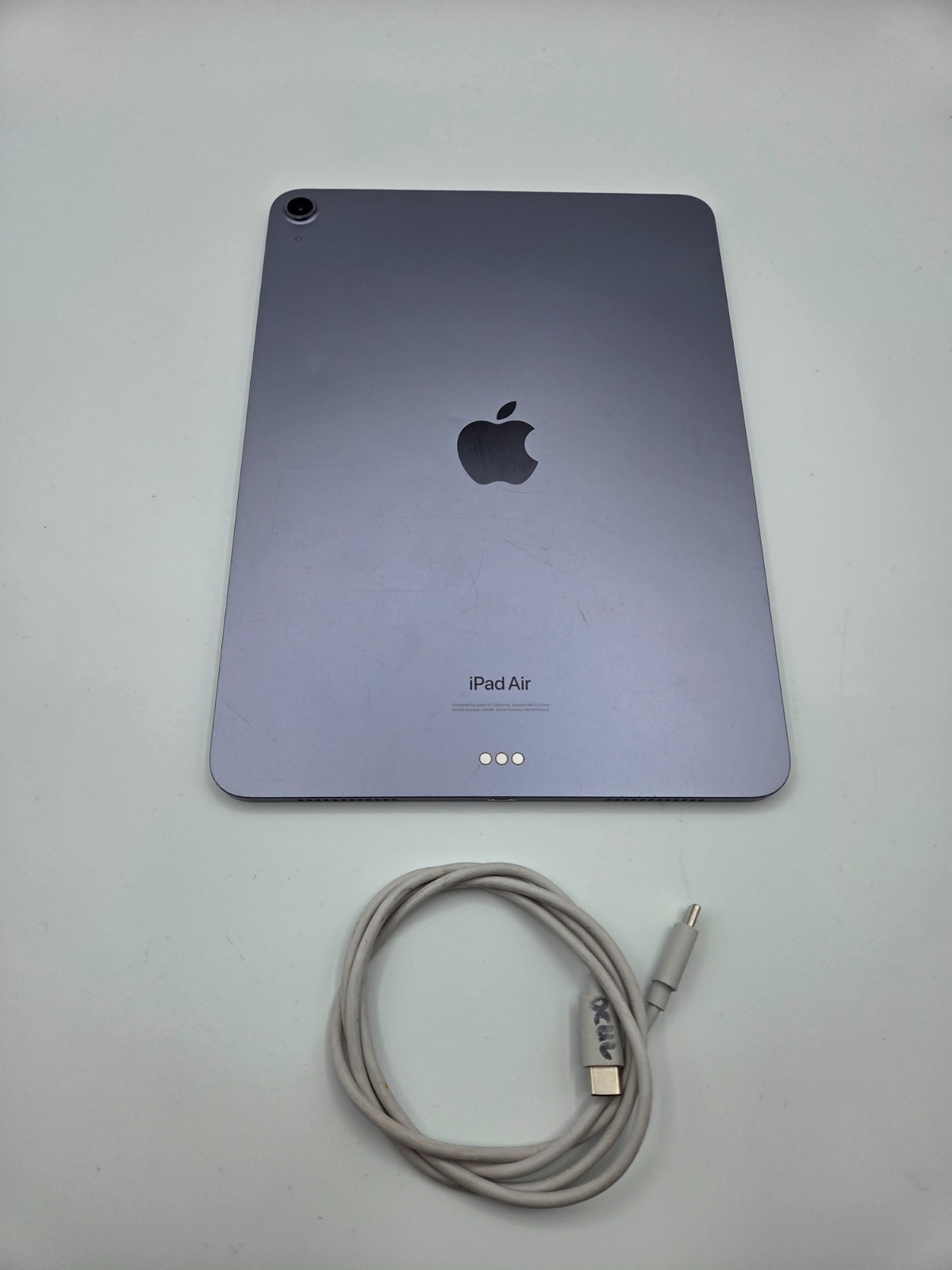 Apple iPad Air 5th Gen 10.9" 64GB WiFi M1 A2588 Purple USB-C FAST SHIP BUNDLE
