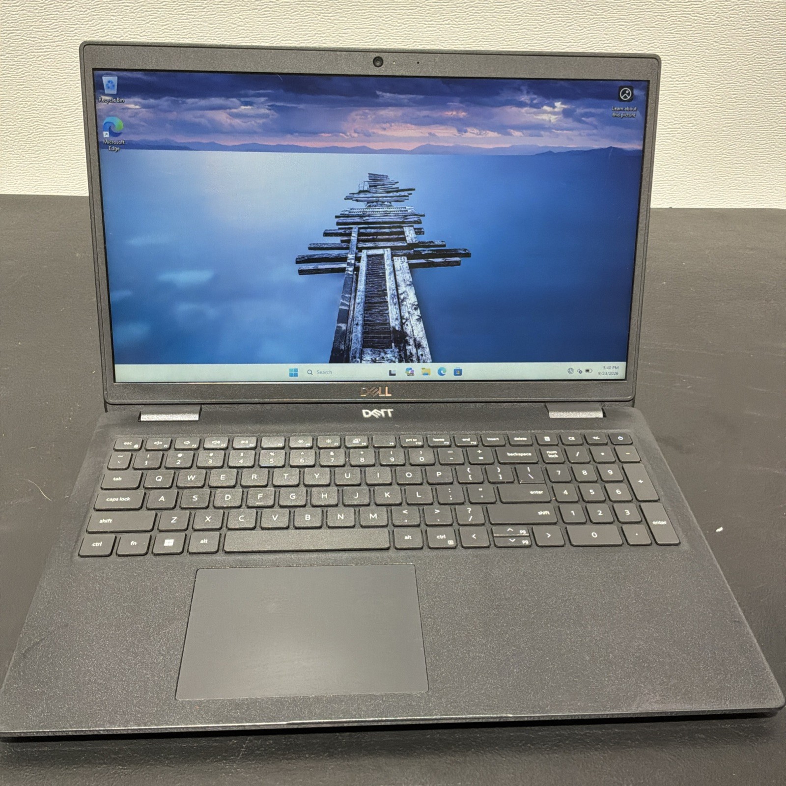 Dell Latitude 3520 15.6" i5-1135G7 8GB RAM 256GB NVMe Windows 11 Pro READ N013