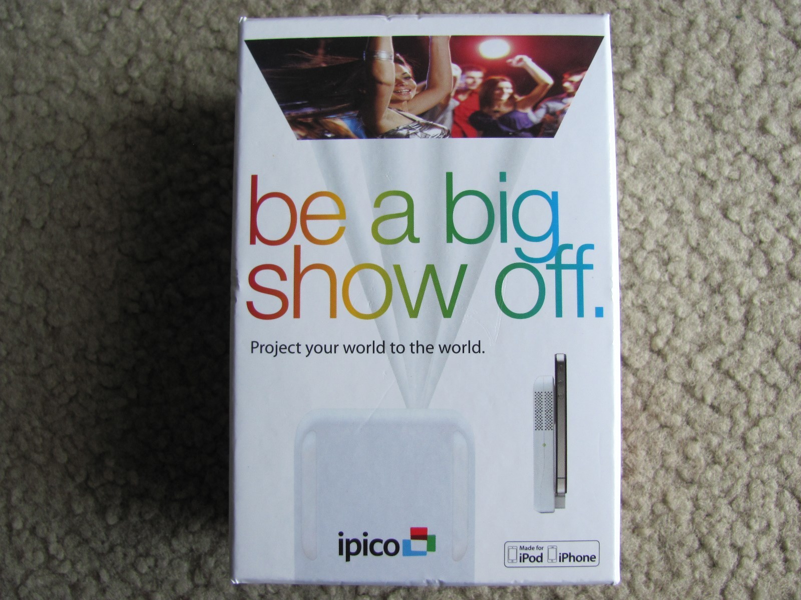 Brand New General Imaging PJ205 IPICO Hand-Held LED Projector for iPod & iPhone