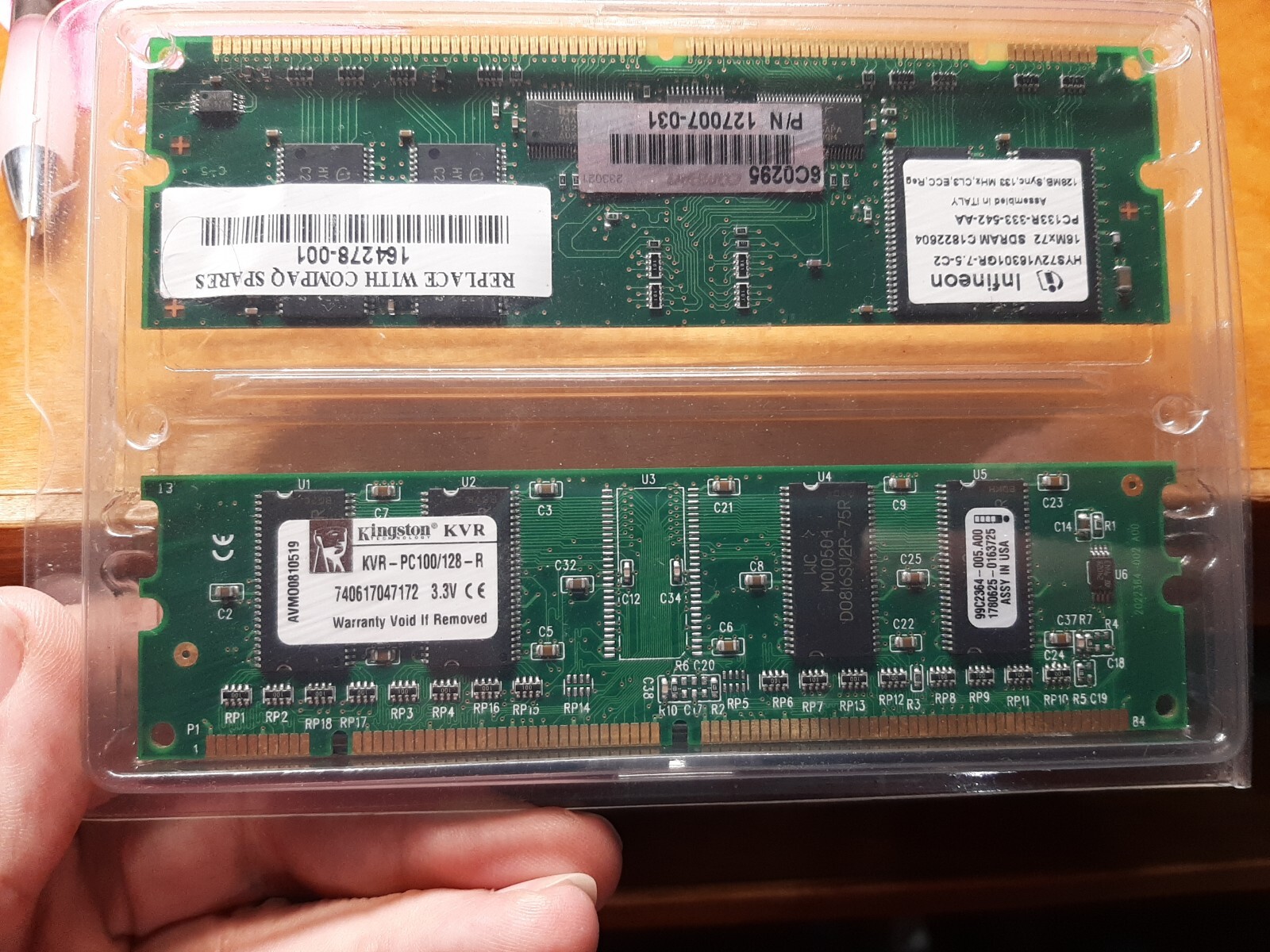 Two Pieces 2x128MB RAM PC-133 Sync 133 MHz CL2 Memory - Infineon & Kingston