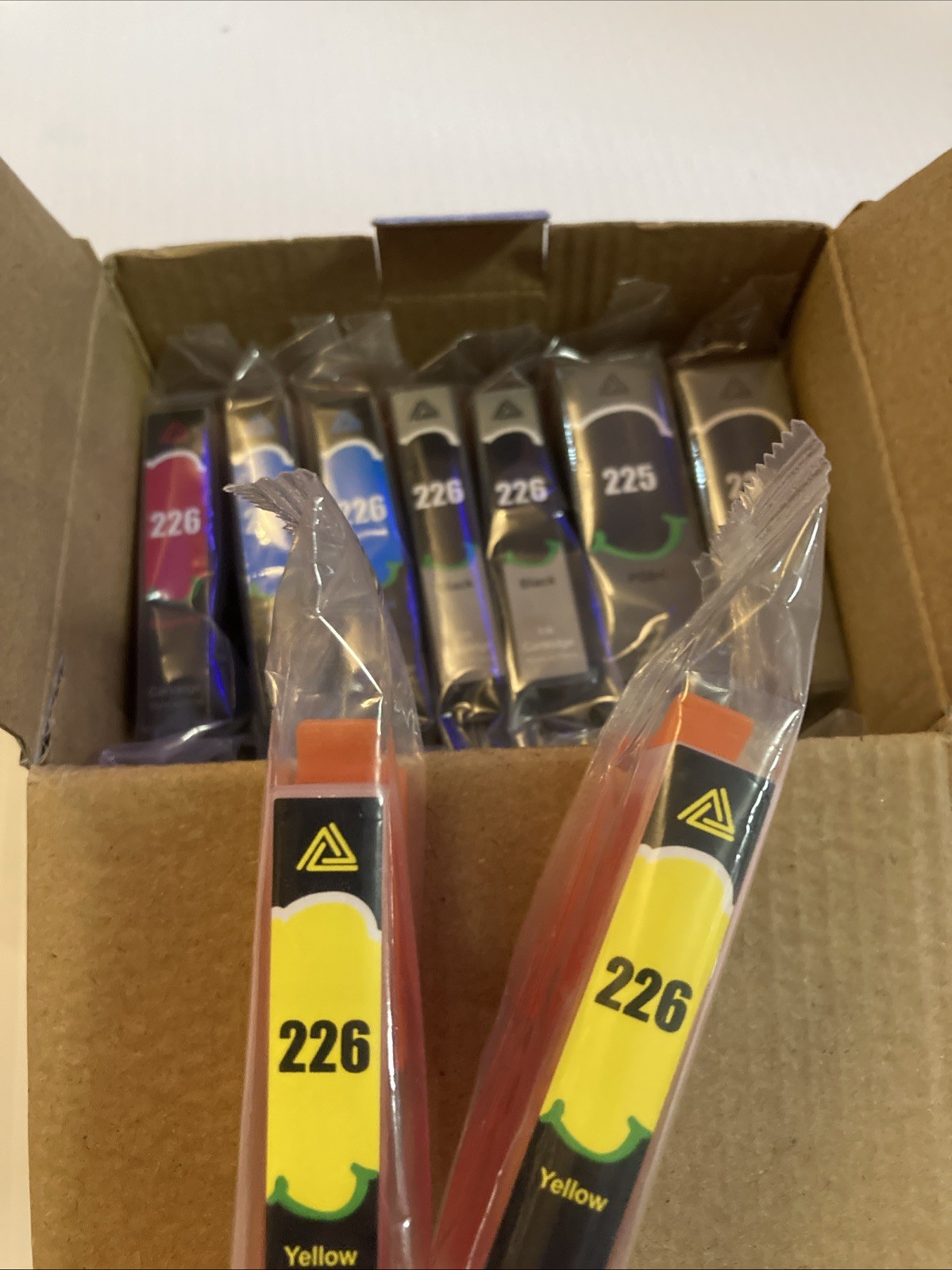 EZ Ink 9 Pack 225 & 226 Ink Cartridges 2 Yellow, 1 Cyan, 2 Magen, 2 Black,2 PGBK