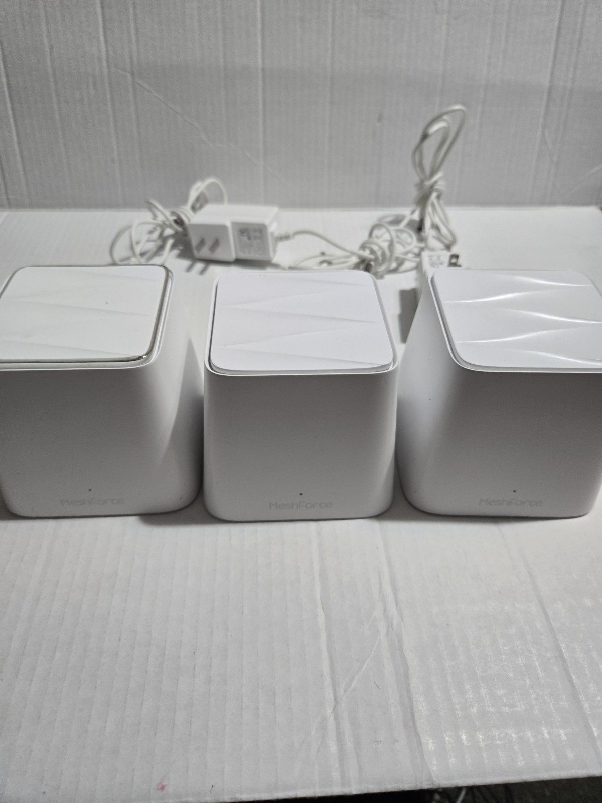 MeshForce M1 Whole Home Mesh AC1200 Dual Band WiFi System - Pack of 3