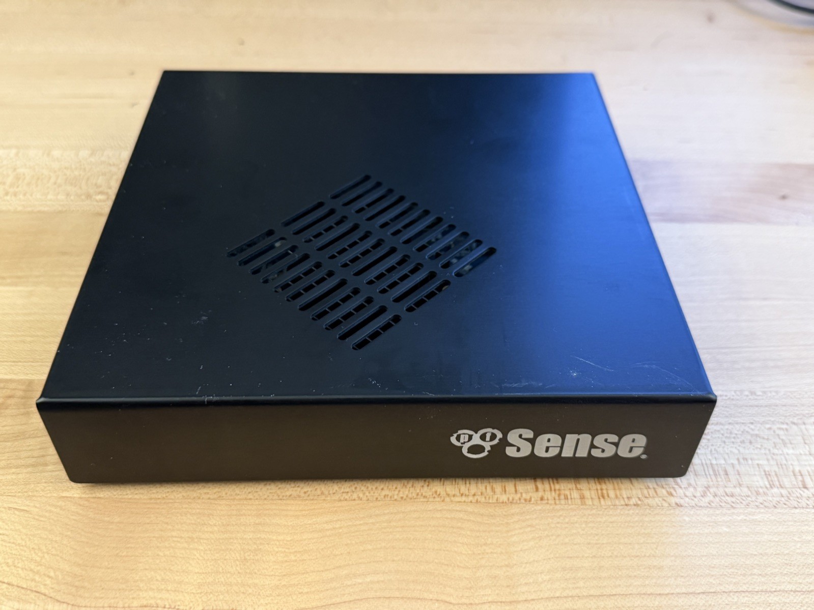 Netgate PFSense SG-2440 Security Gateway