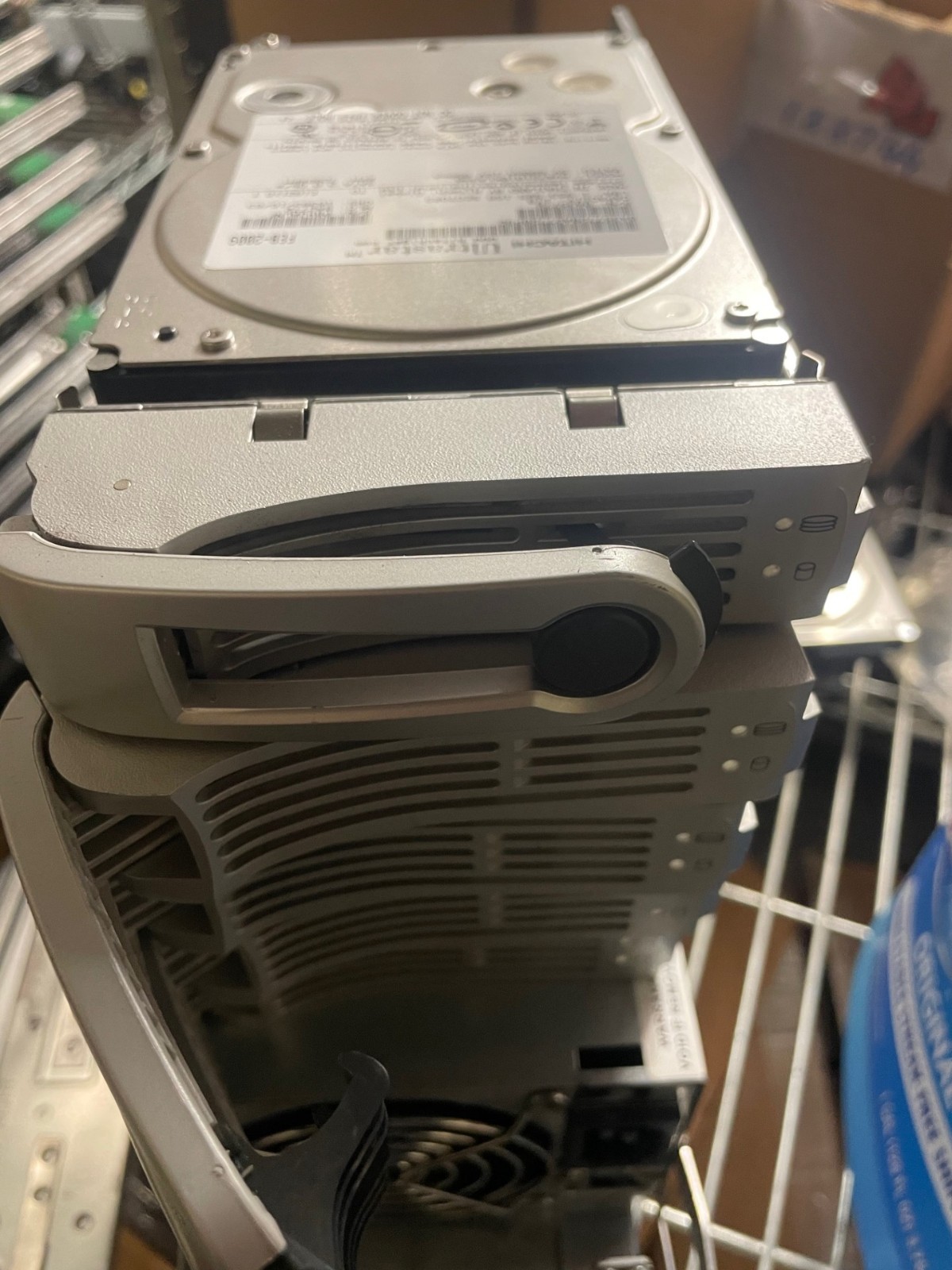 Hitachi HUA721010KLA330 0A35772 1TB 7200RPM SATA 3.5" HDD. IN PROMISE TRAY