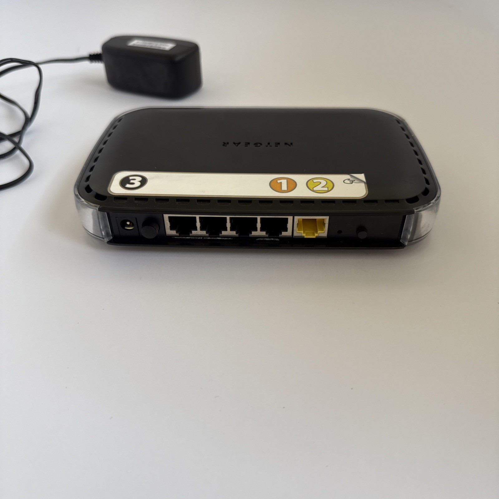 Netgear N150 150 Mbps 4-Port 10/100 Wireless N Router (WNR1000)
