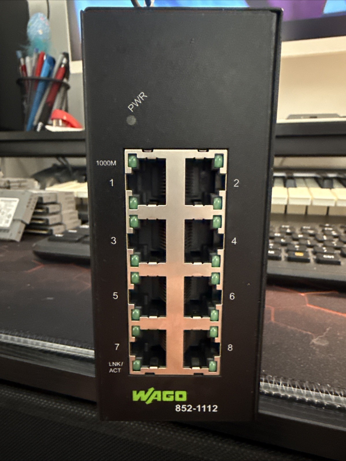 WAGO 852-1112 8 PORT INDUSTRIAL SWITCH