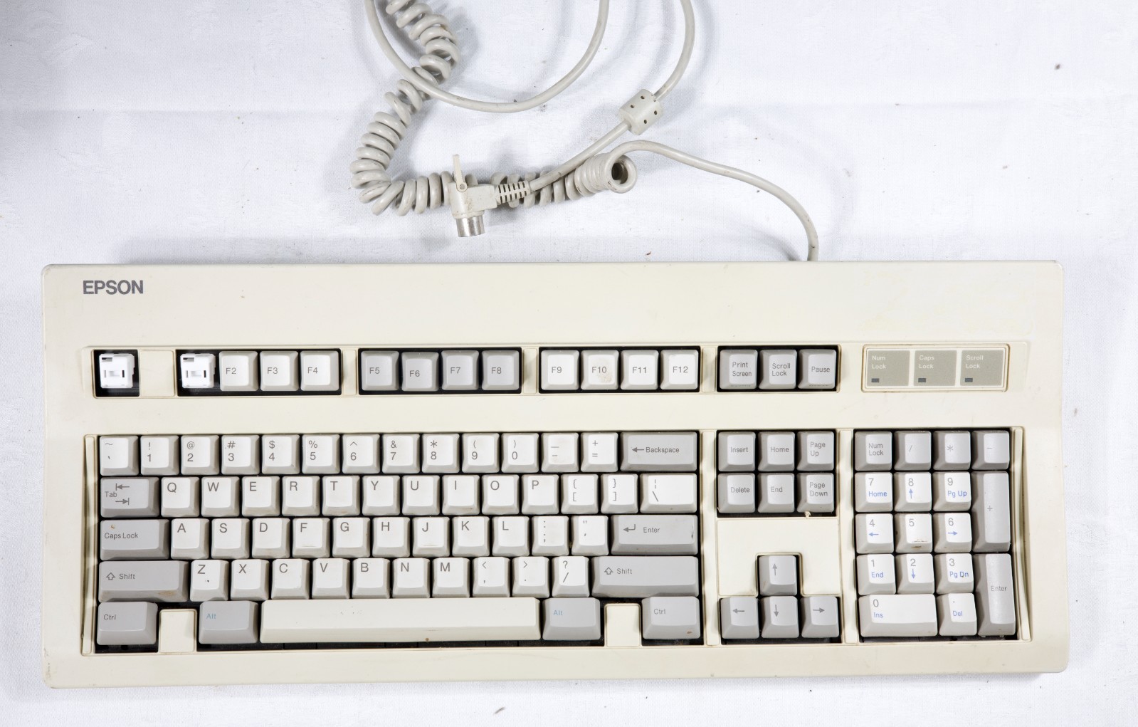 Vintage Epson Q203A  AT Keyboard 5 pin DIN tested working