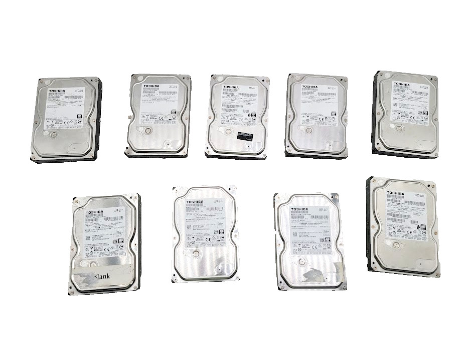 Lot of 9 Toshiba 500GB DT01ACA050 7200 RPM SATA 3." Desktop HDD Hard Disk Drive