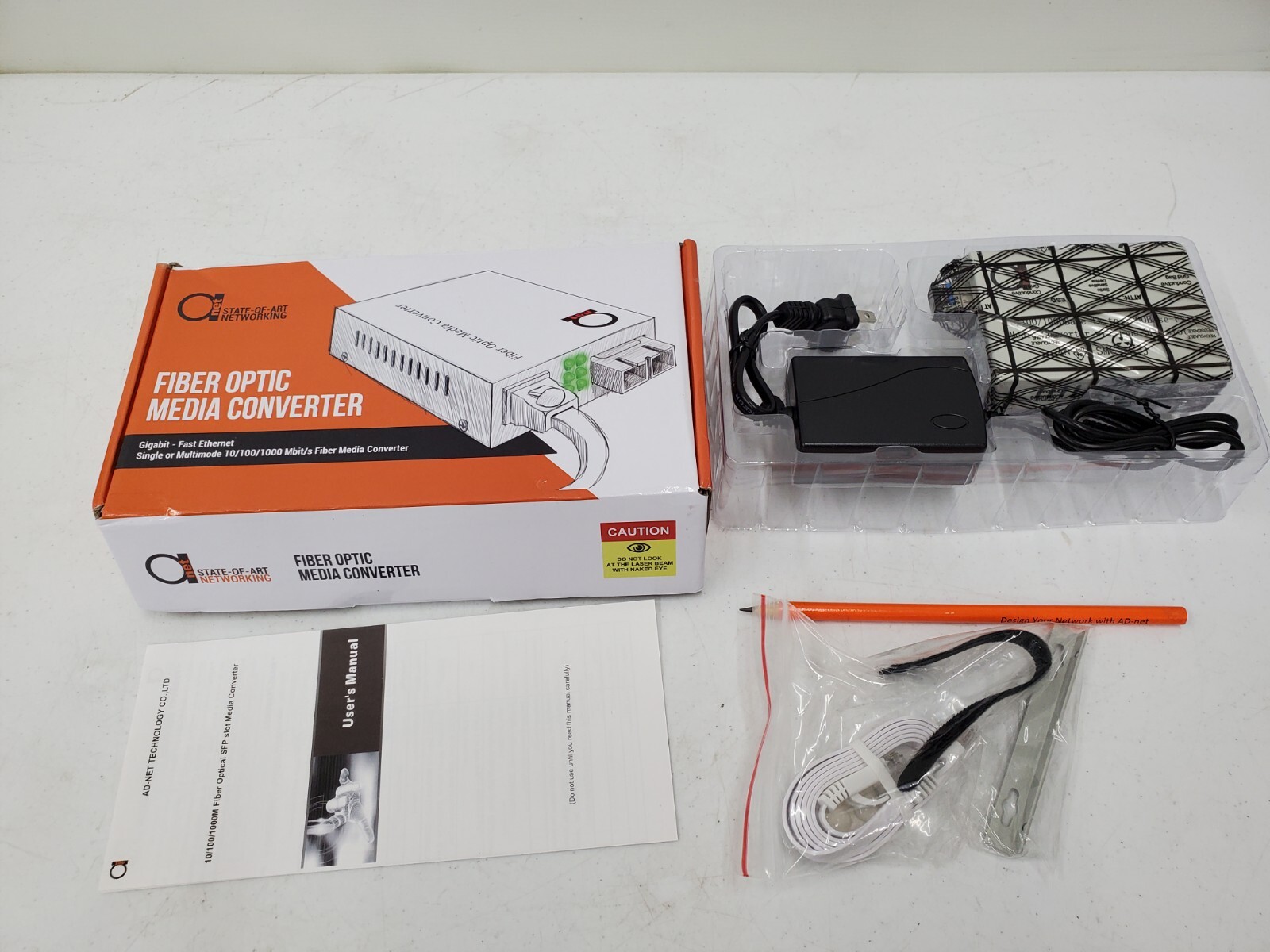 ONET STATE OF THE ART NETWORKING FIBER OPTIC MEDIA CONVERTER (131385-2 JO T32)