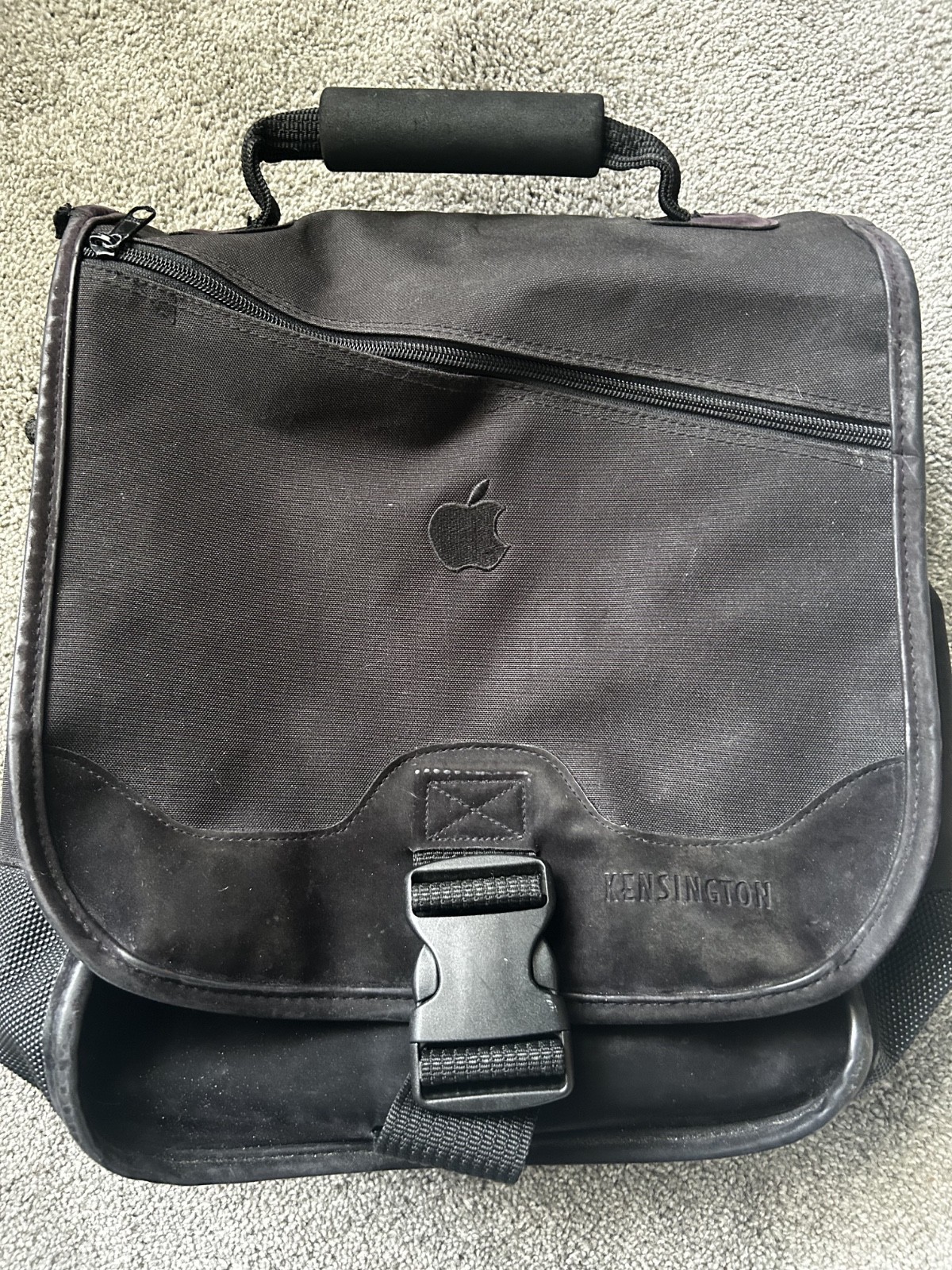 Vintage Apple Logo Kensington Black Nylon Laptop Bag