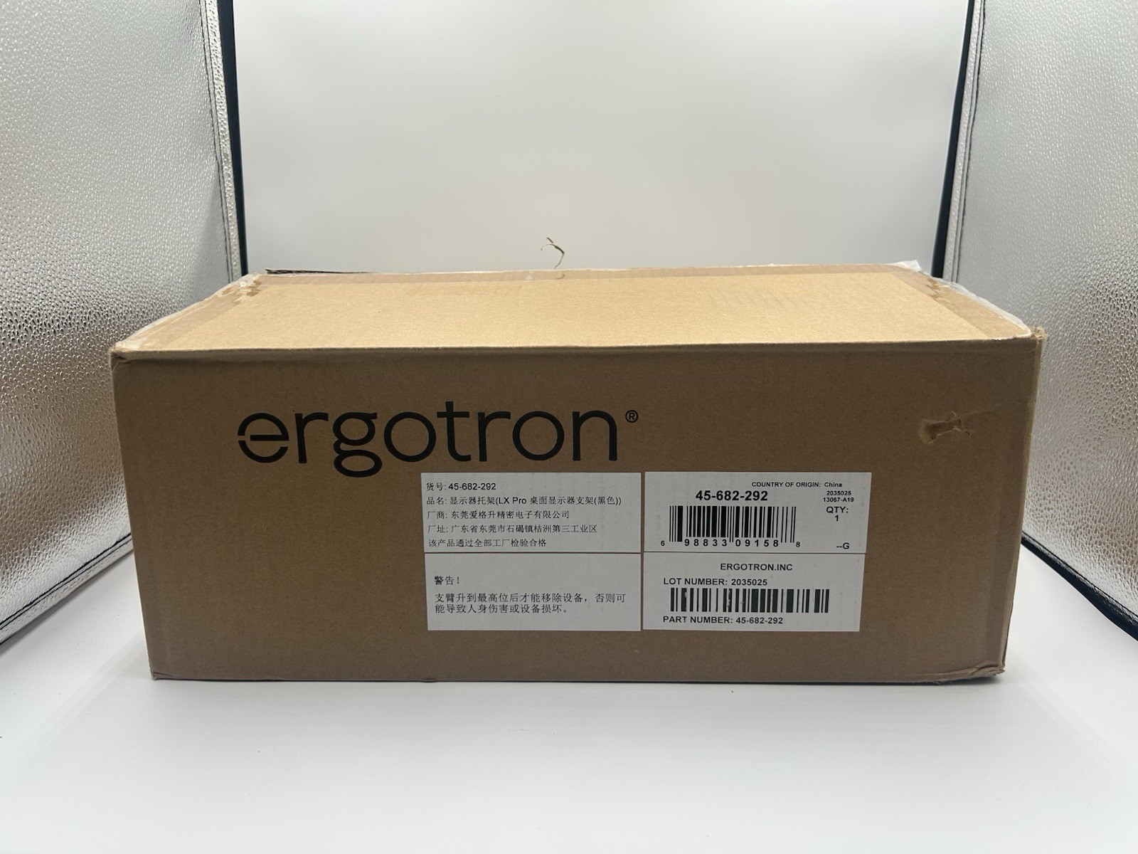 Ergotron LX Pro Monitor Arm Single display Desk Mount 45-682-292 Black