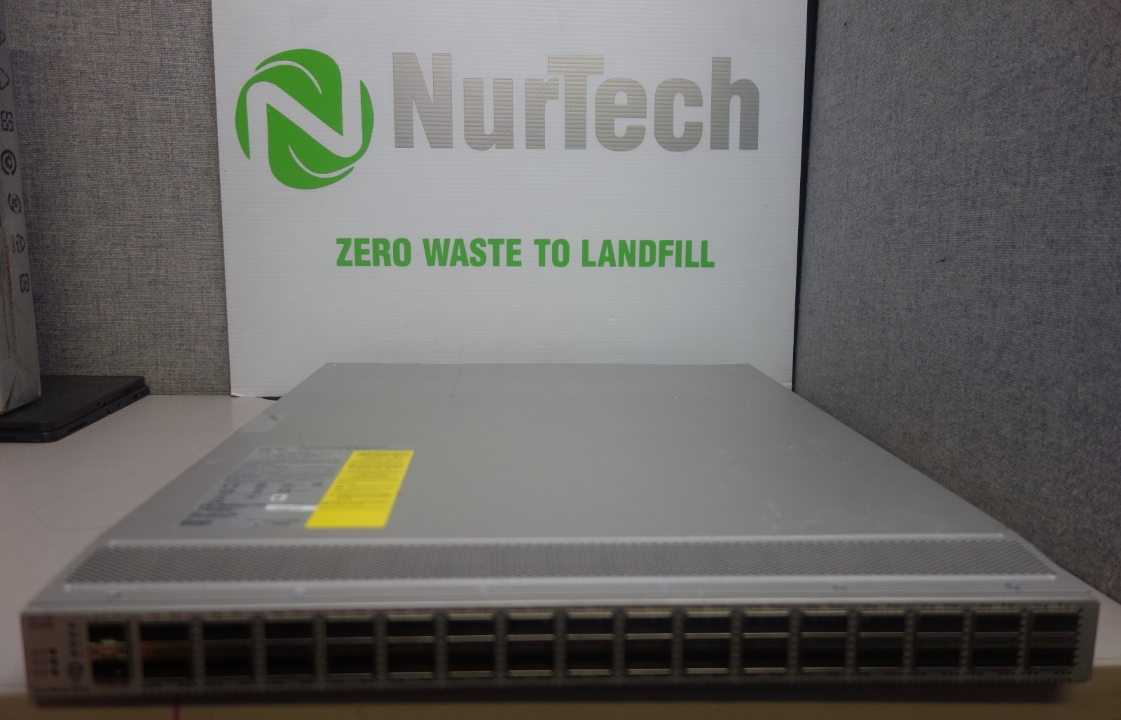 Cisco Nexus 3232C N3K-C3232C 32-Port Network Switch