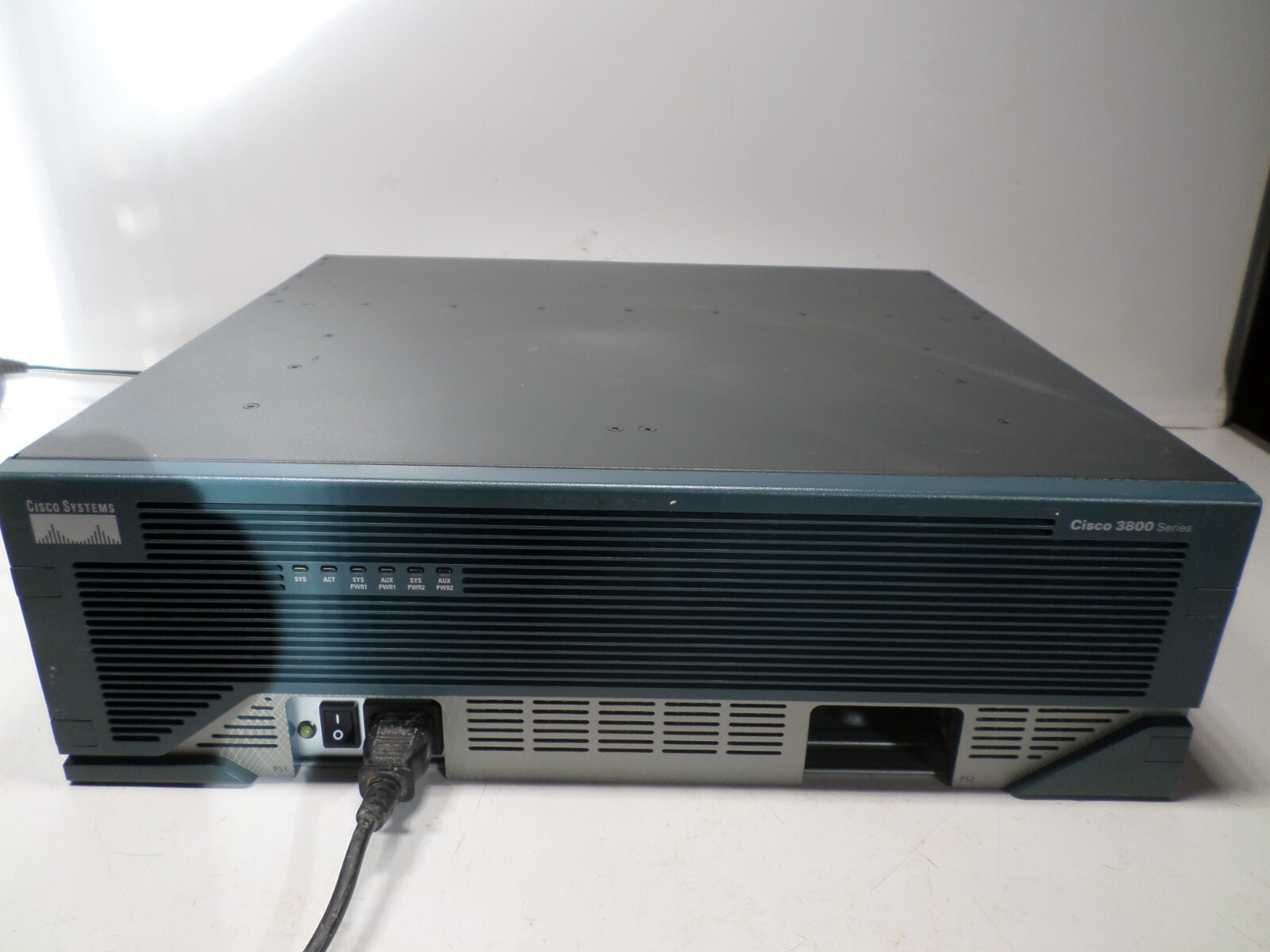 CISCO3845-HSEC/K9 w/ Adventerprise 15.1 IOS 1GBD/256F & AIM-VPN-SSL-3 Module