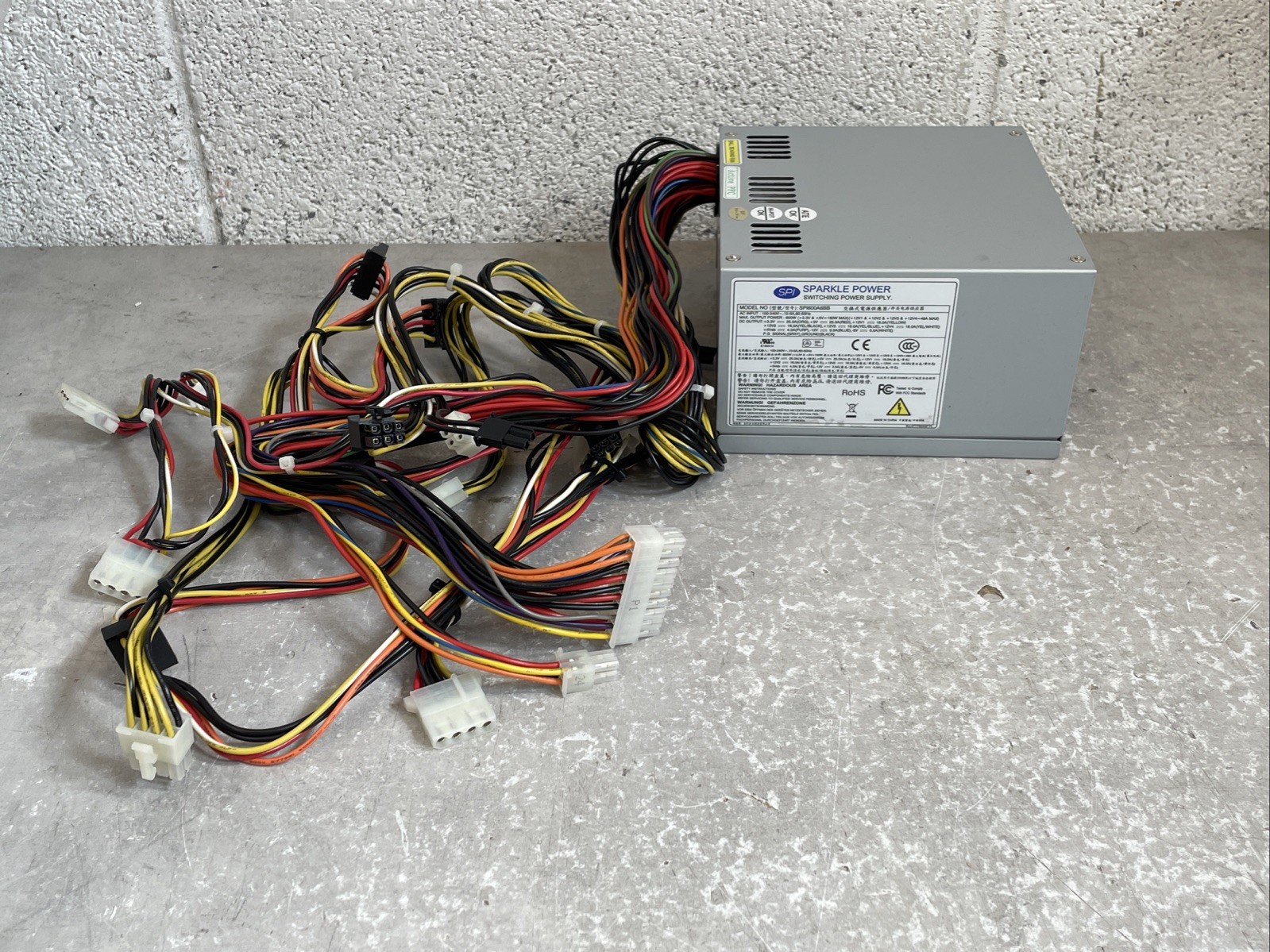 Sparkle SPI600A8BB - 600W - ATX12V Switching Power Supply Active PFC PSU