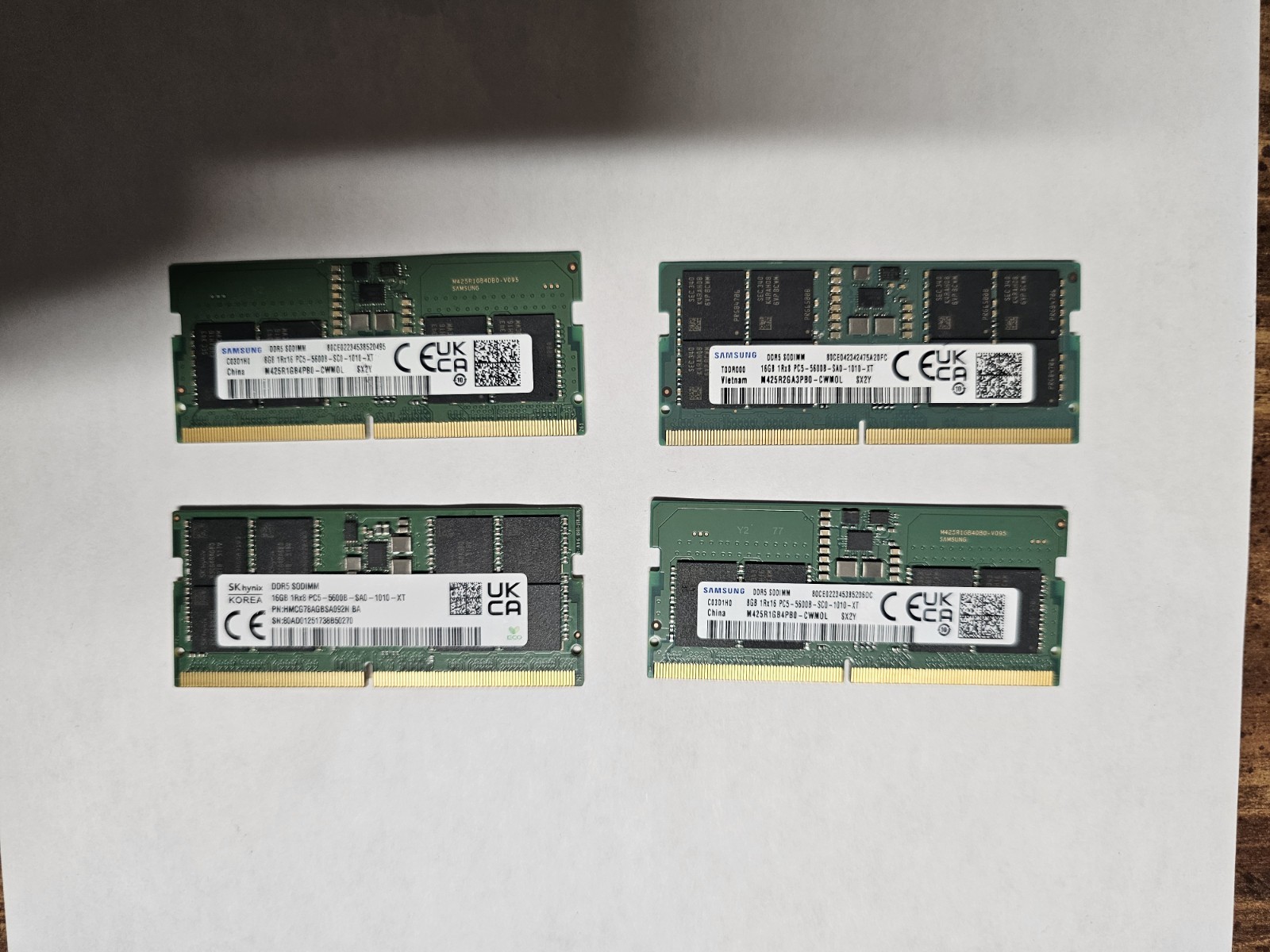 Sk Hynix Samsung 16GB PC5-5600B Samsung 8GB PC5-5600B Laptop RAM Mixed Lot Of 4