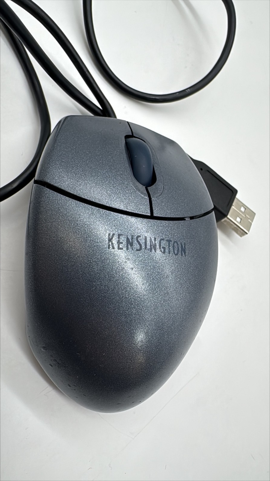 Kensington PocketMouse Ergonomic Lightweight USB Mouse for Notebook PC