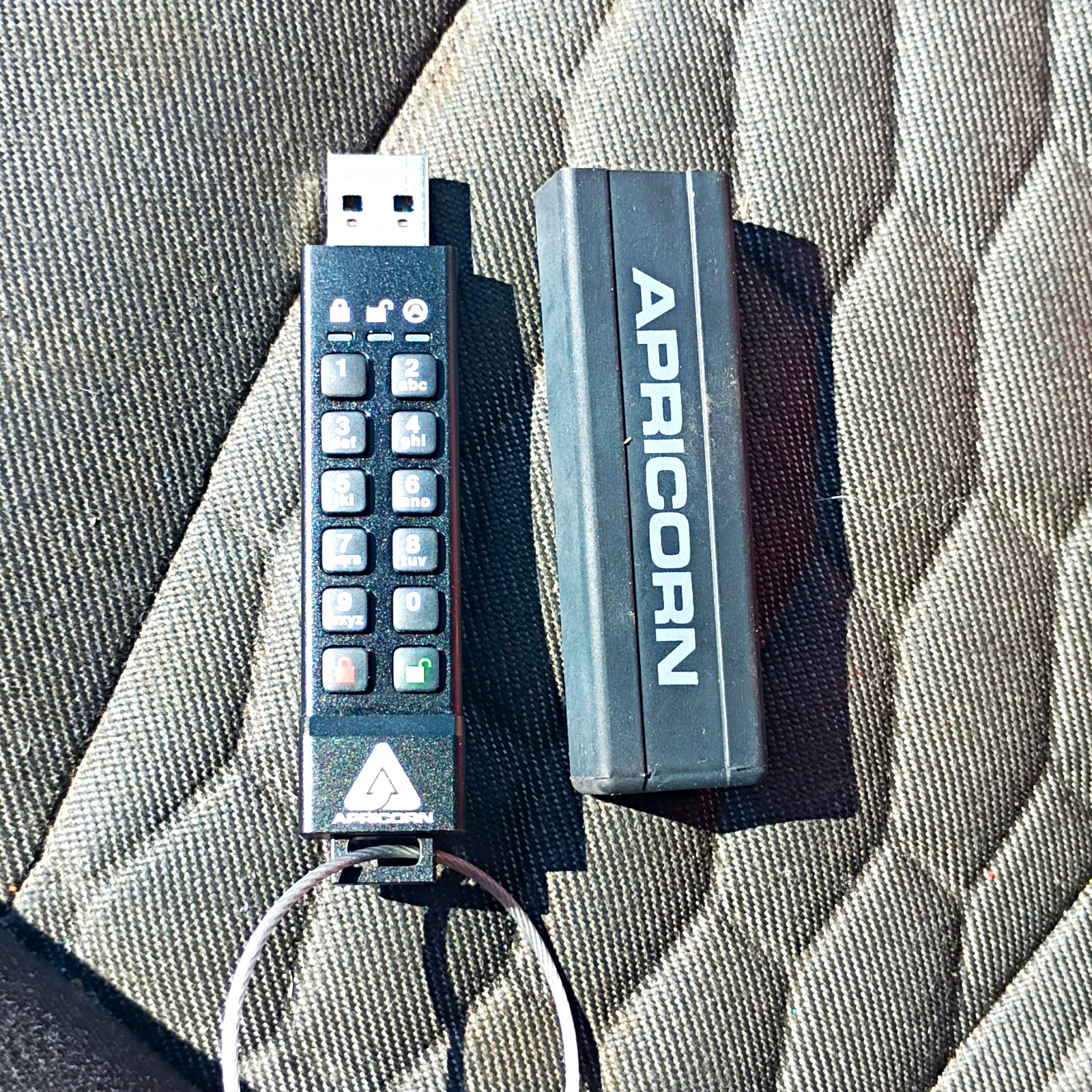 Apricorn Aegis Secure Key 3Z ASK3Z-64GB 64GB USB 3.0 Encrypted FIPS pre-owned