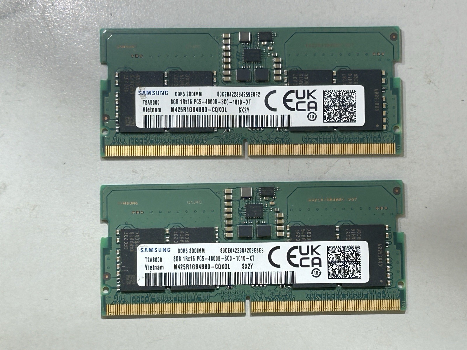 Samsung 16GB (2x8GB) DDR5-4800B SO-DIMM Non-ECC 262-Pin M425R1GB4BB0