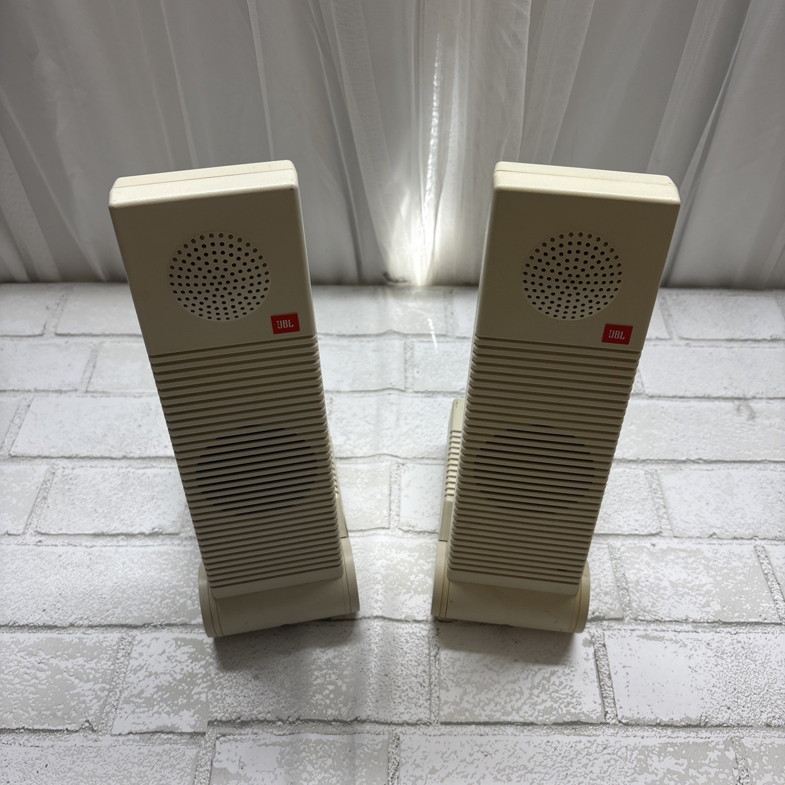 JBL Media 2  Speakers - Rare Vintage Speaker Set
