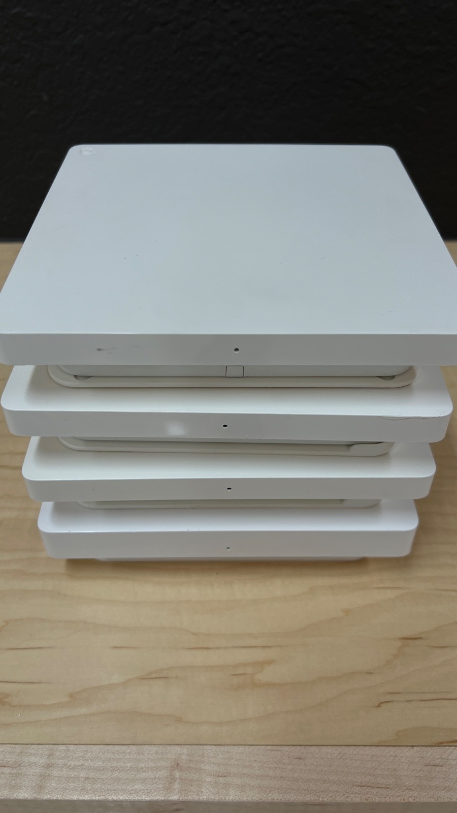 Araknis 700 / 300 / 100  Series Indoor Wireless Access Points (lot of 4)
